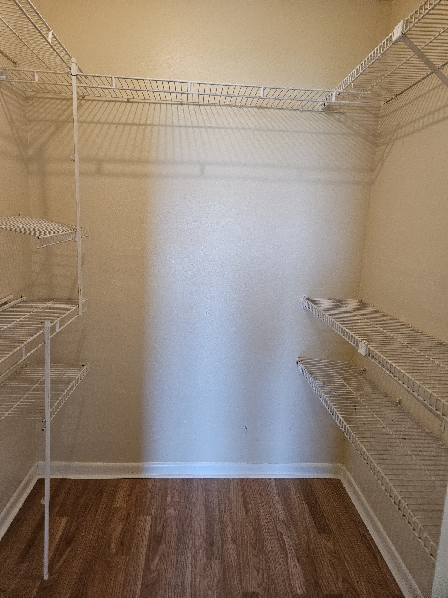 Large walking closet.