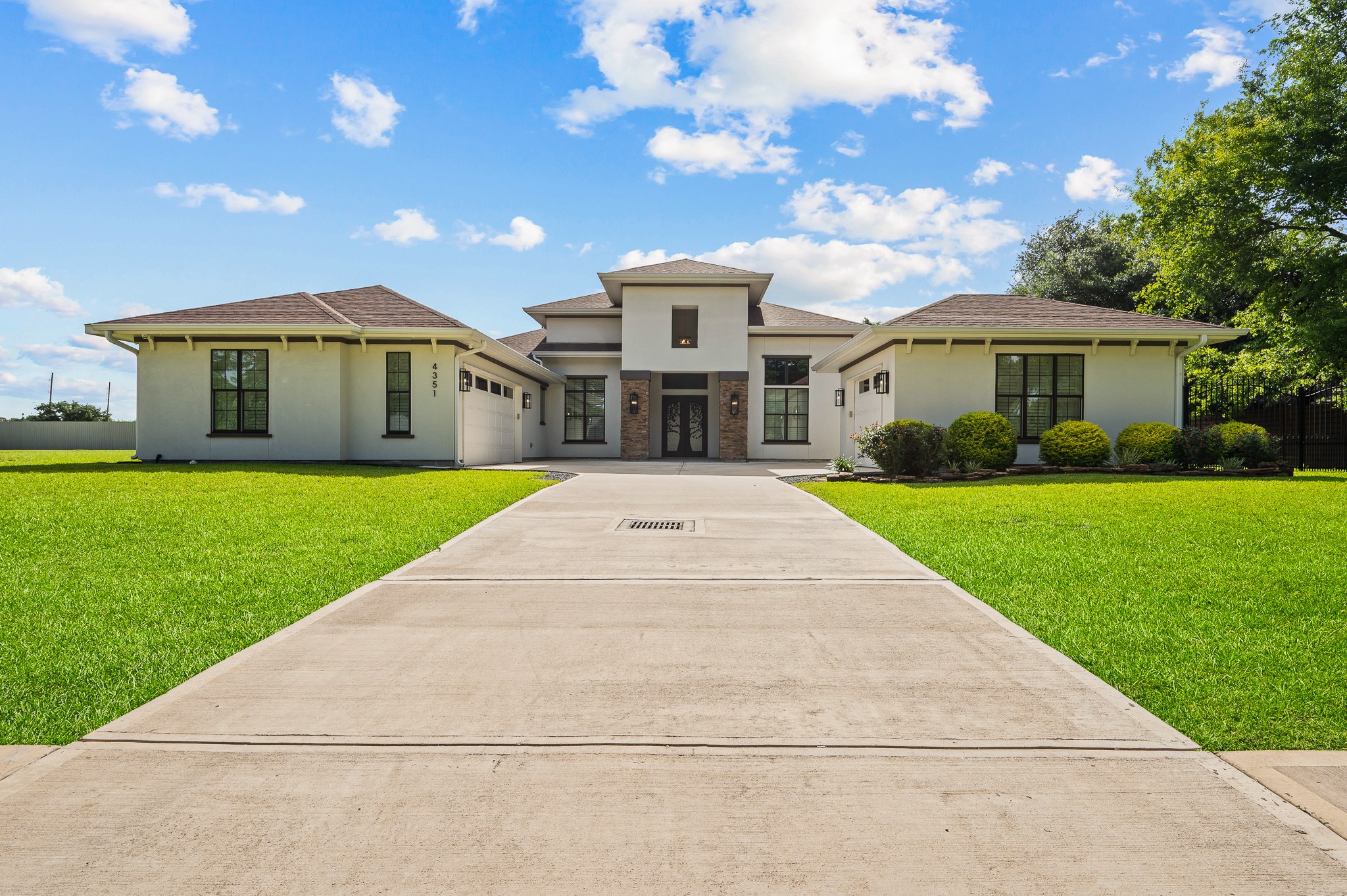 4351 Frontier Drive, Houston, TX 77041 4351 Frontier Drive, Houston, TX 77041