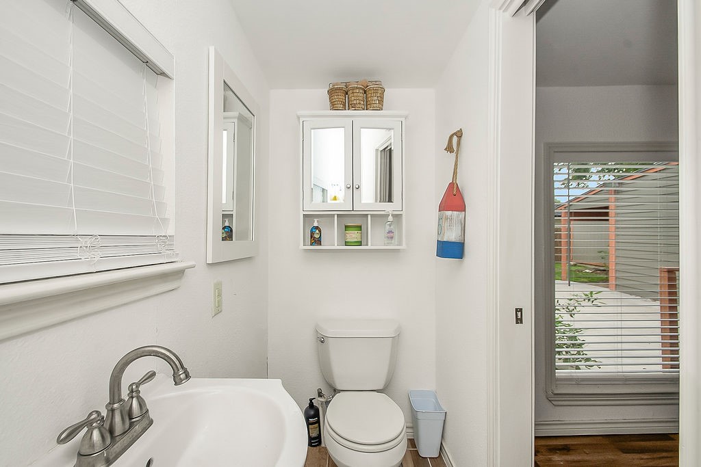 131 5th Street, San Leon, TX 77539