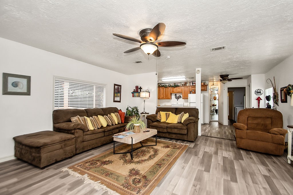 131 5th Street, San Leon, TX 77539
