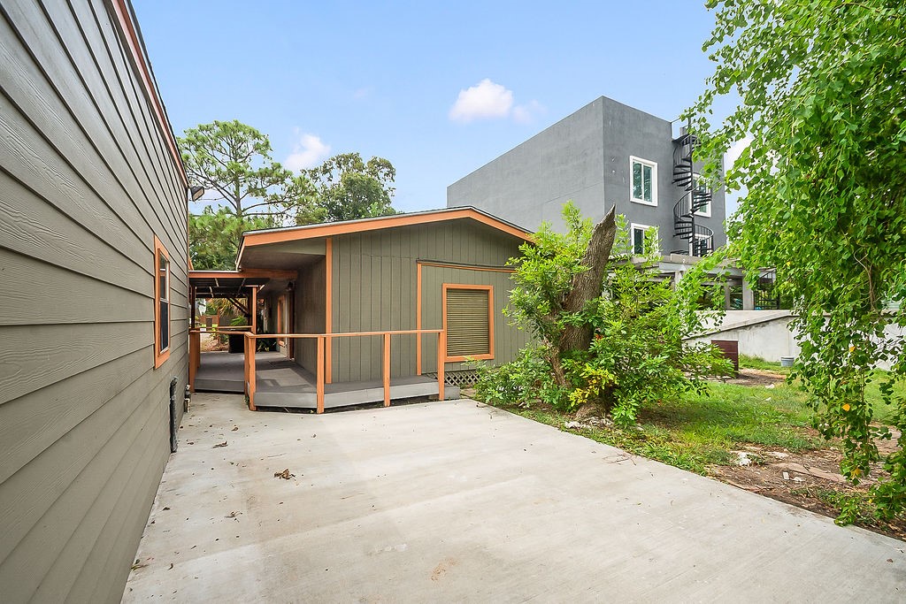 131 5th Street, San Leon, TX 77539