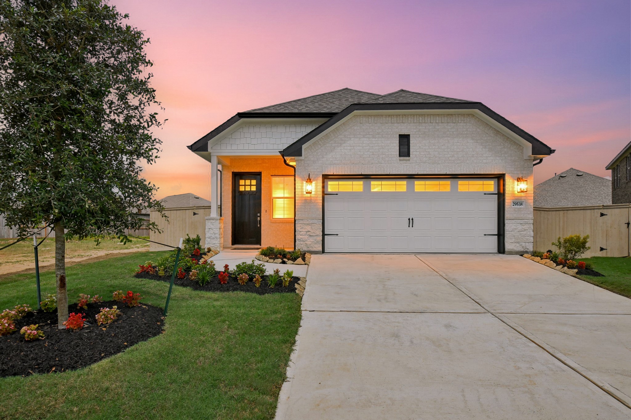 *Photo is for illustrative purposes only and may not depict the actual home. Features, materials, colors, and specifications may vary.* *Photo is for illustrative purposes only and may not depict the actual home. Features, materials, colors, and specifications may vary.*