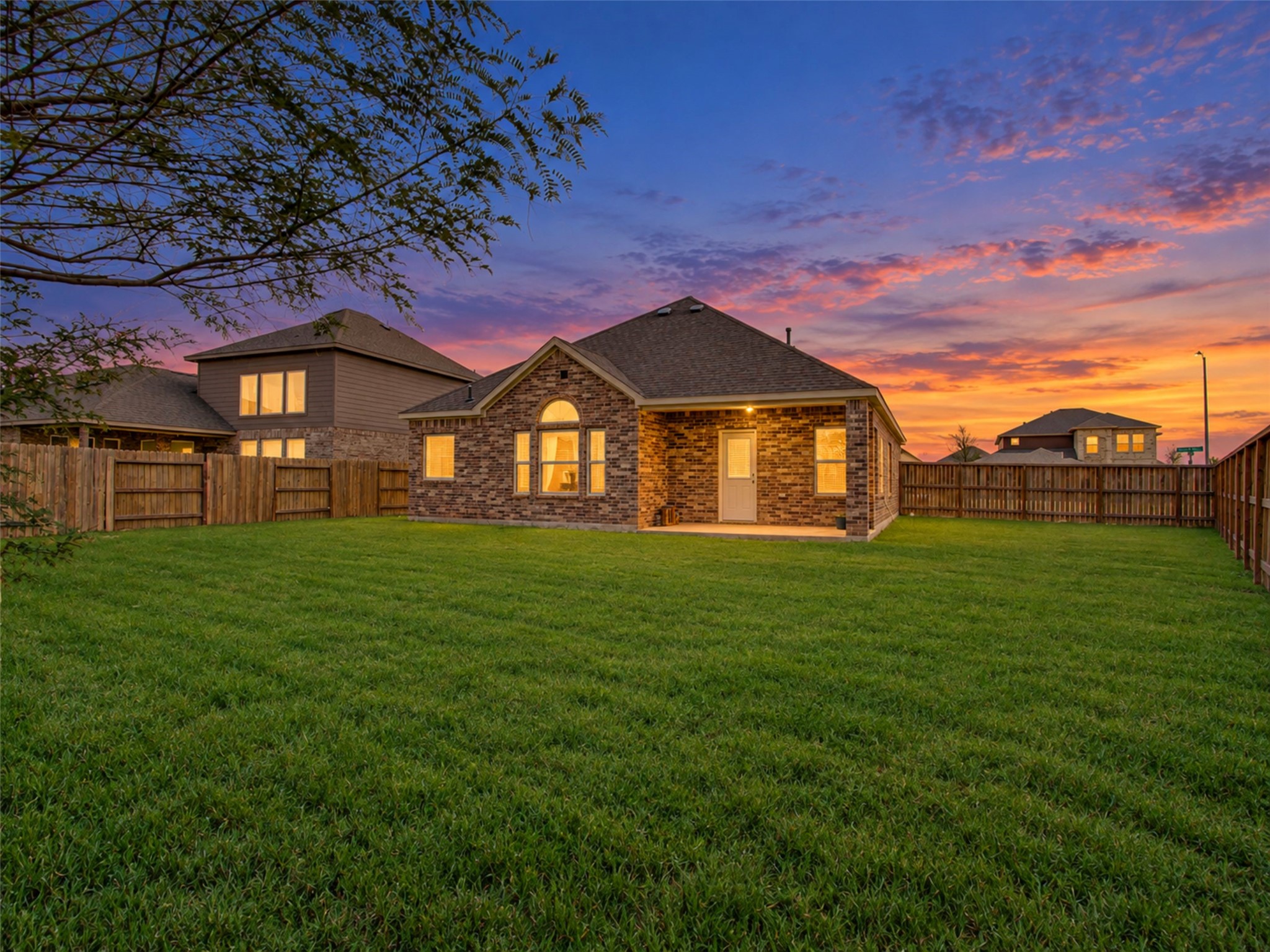 10535 Amador Peak Drive, Rosharon, TX 77583