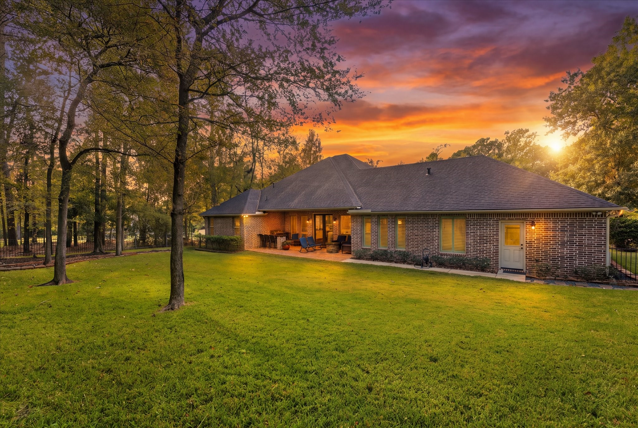 110 Pine Branch Drive, Montgomery, TX 77356