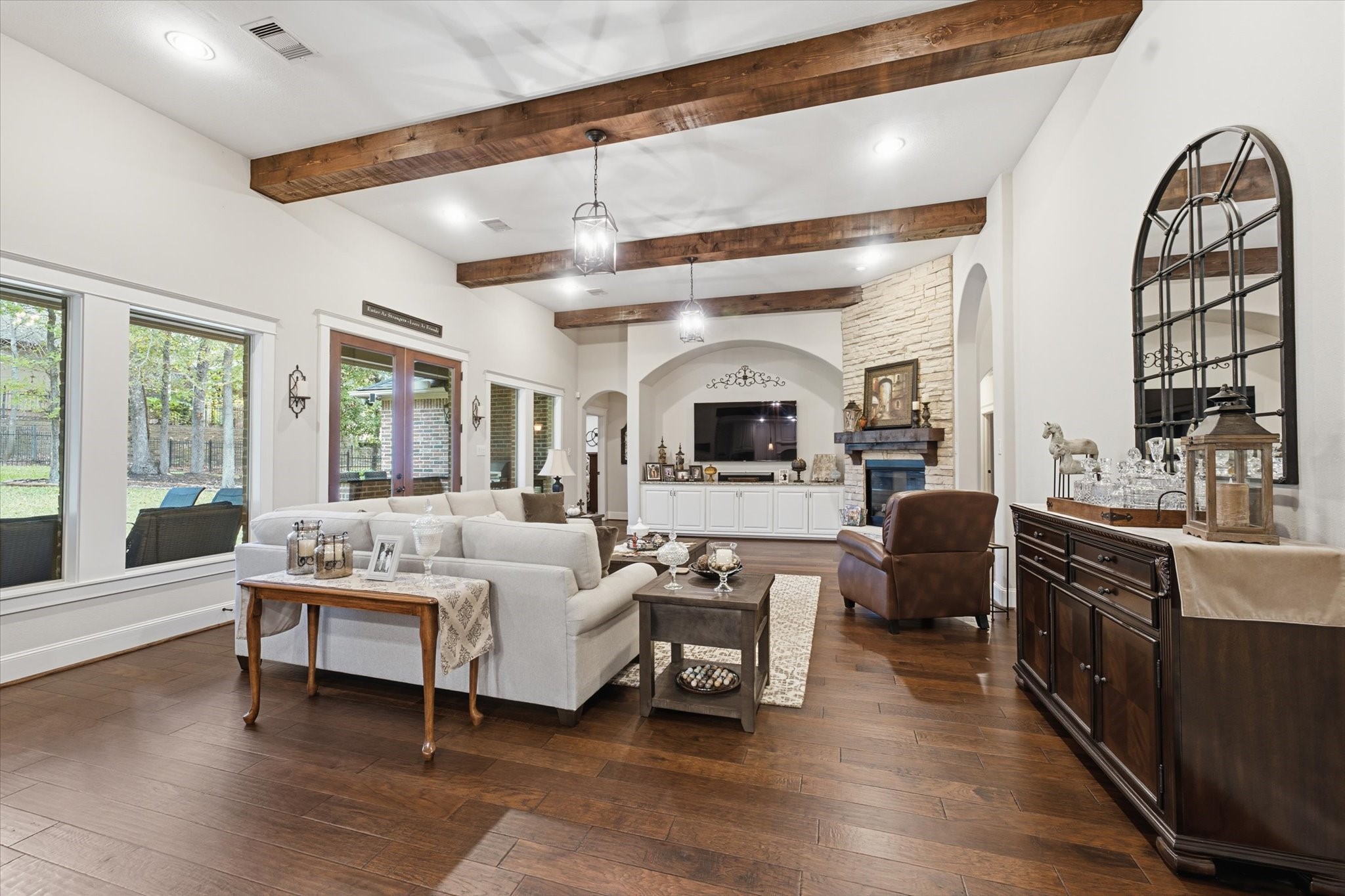 110 Pine Branch Drive, Montgomery, TX 77356