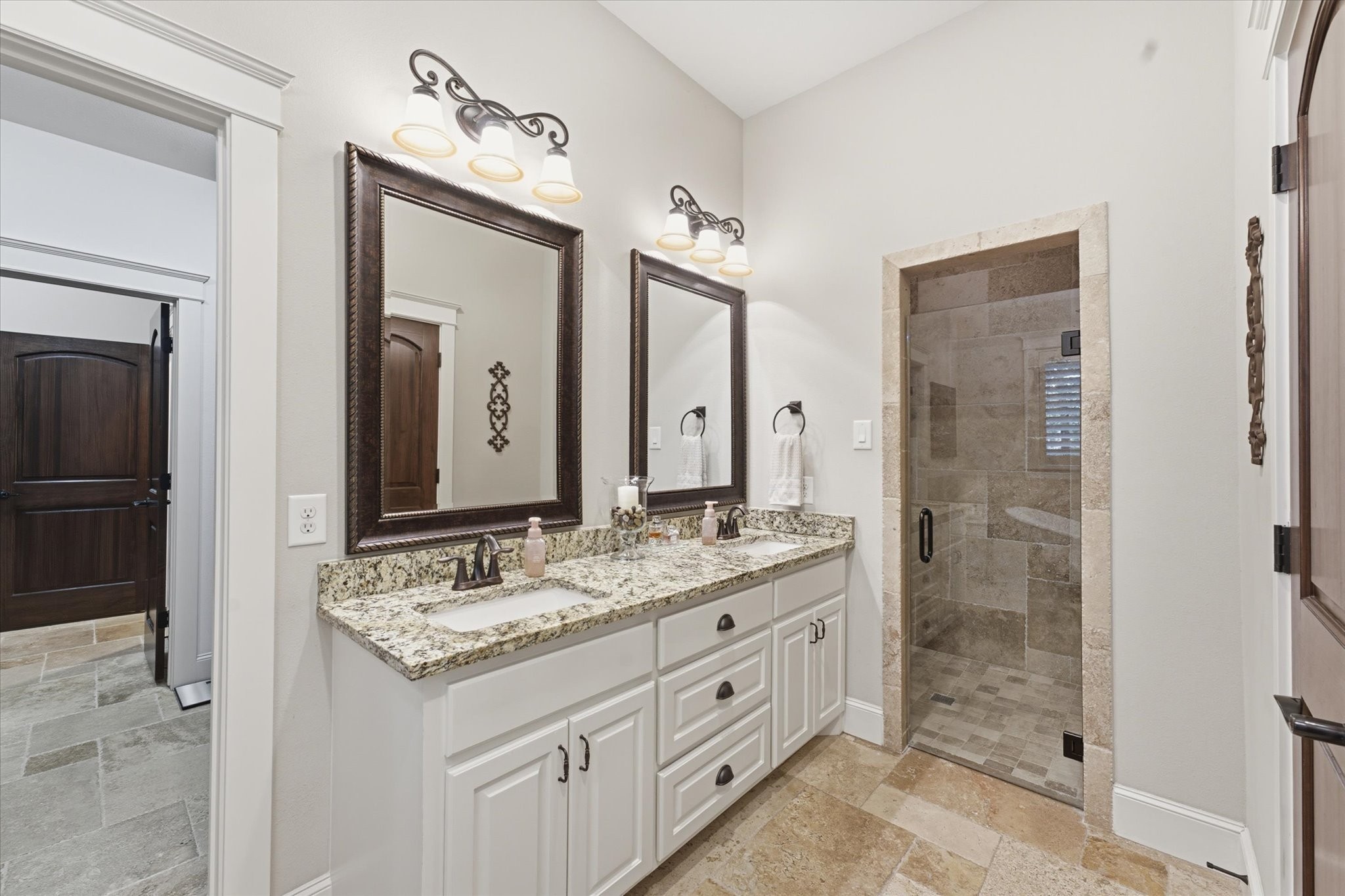 110 Pine Branch Drive, Montgomery, TX 77356