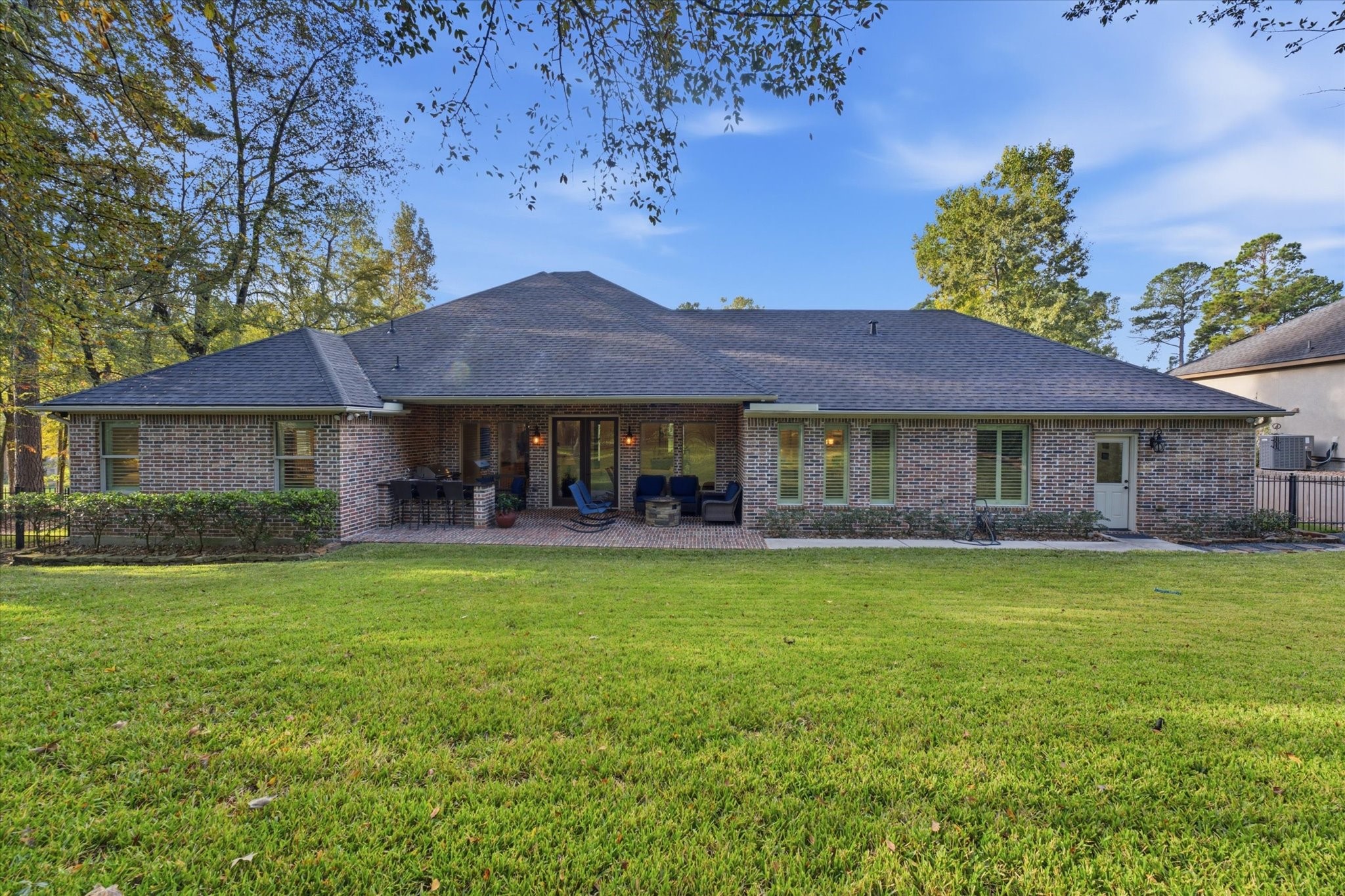 110 Pine Branch Drive, Montgomery, TX 77356