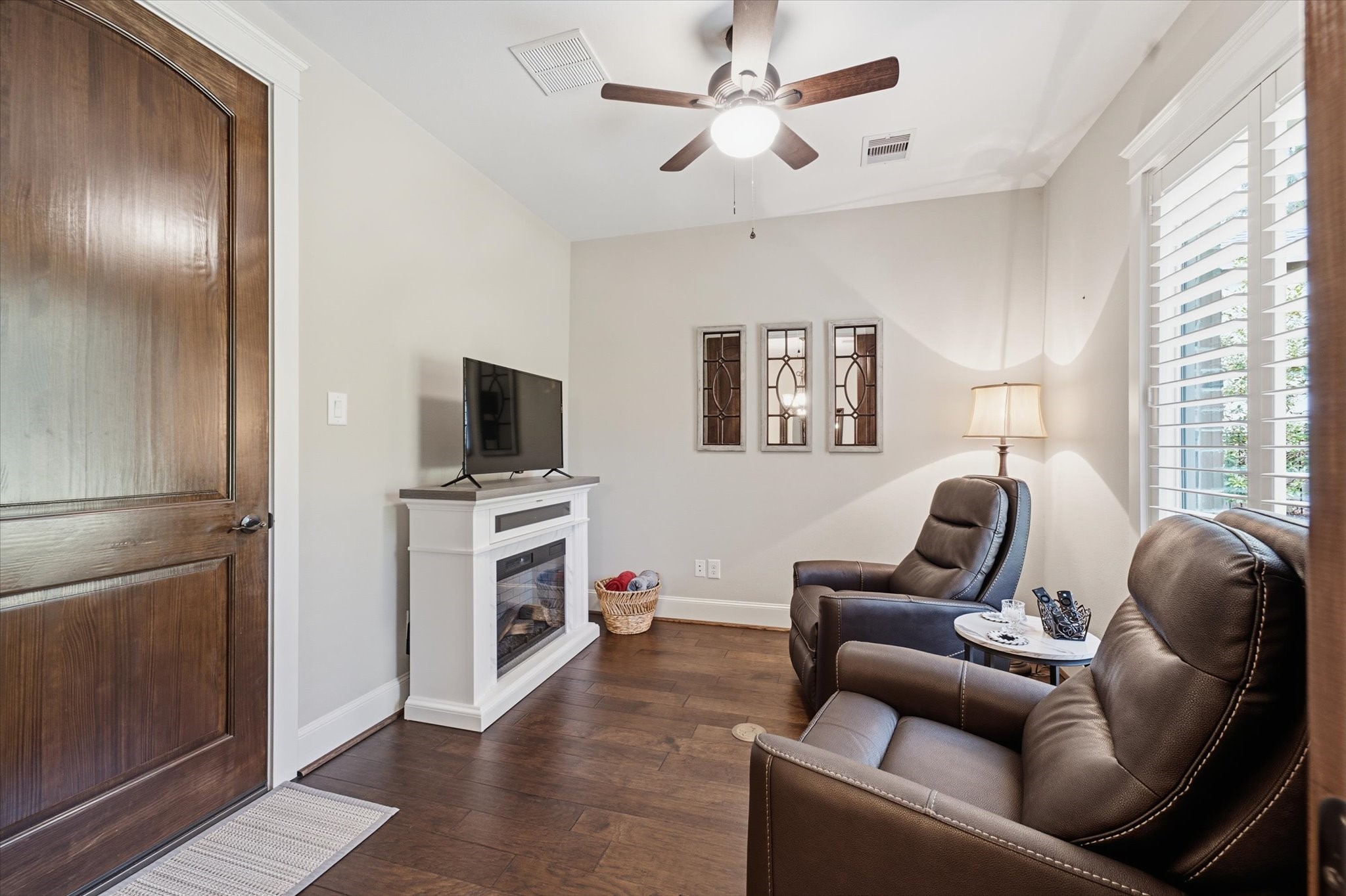 110 Pine Branch Drive, Montgomery, TX 77356