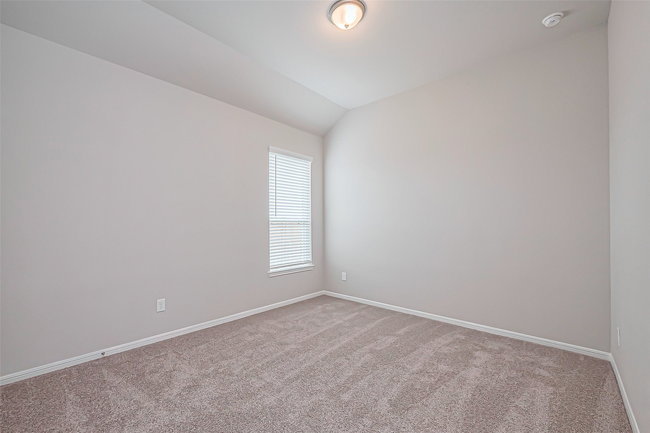 188 Paseo Park Drive, Brookshire, TX 77423