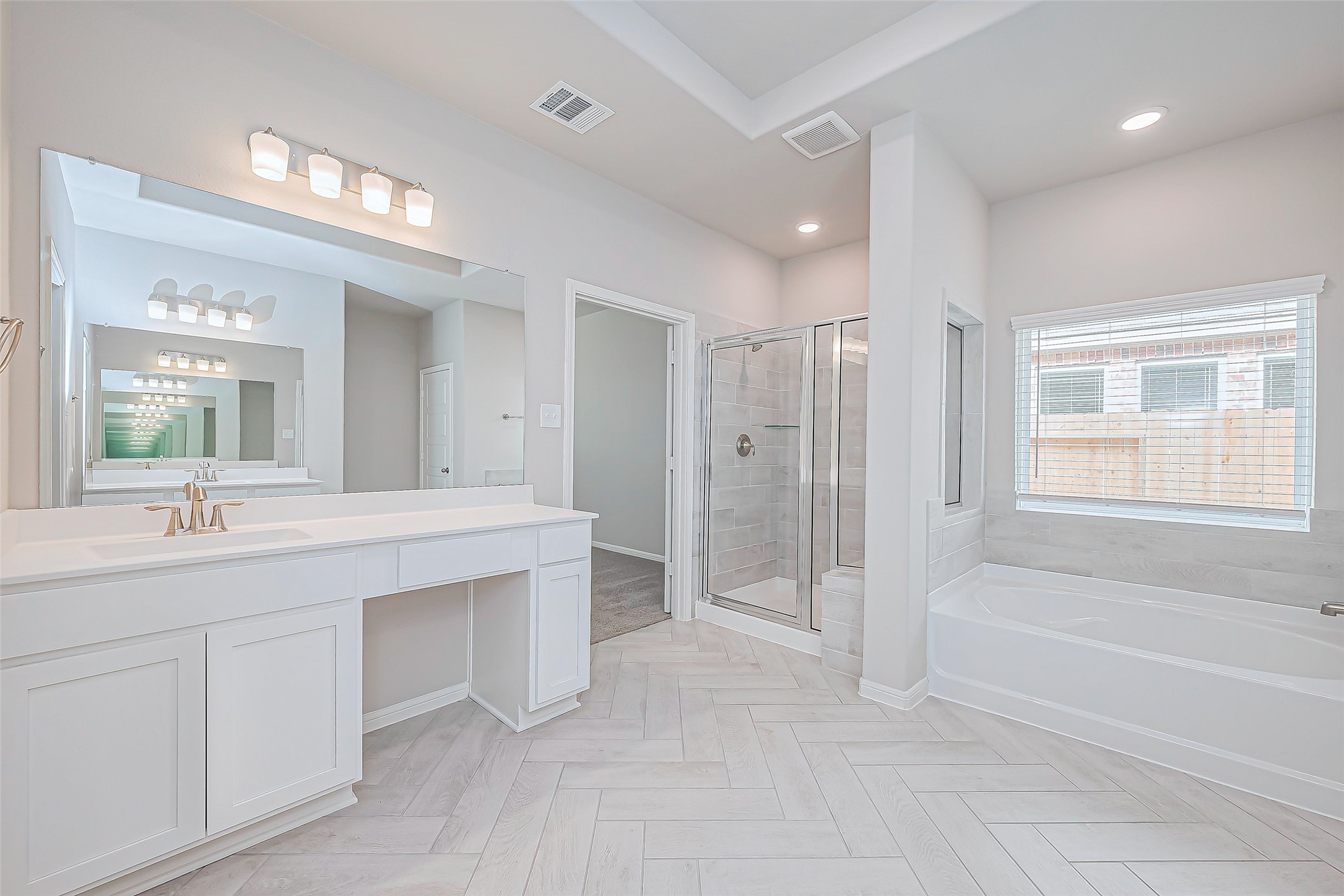 188 Paseo Park Drive, Brookshire, TX 77423