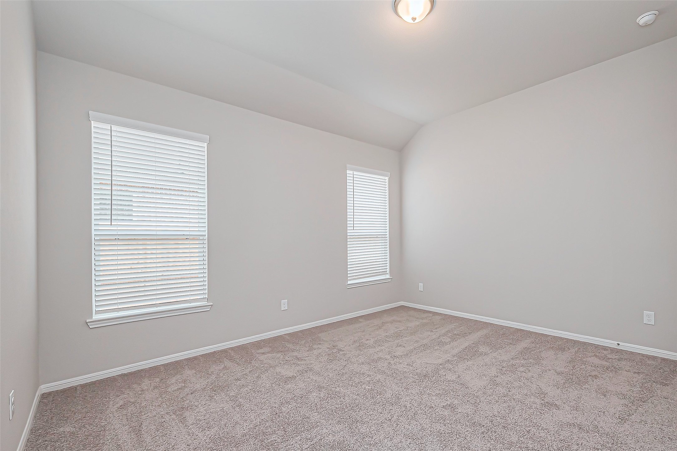 188 Paseo Park Drive, Brookshire, TX 77423
