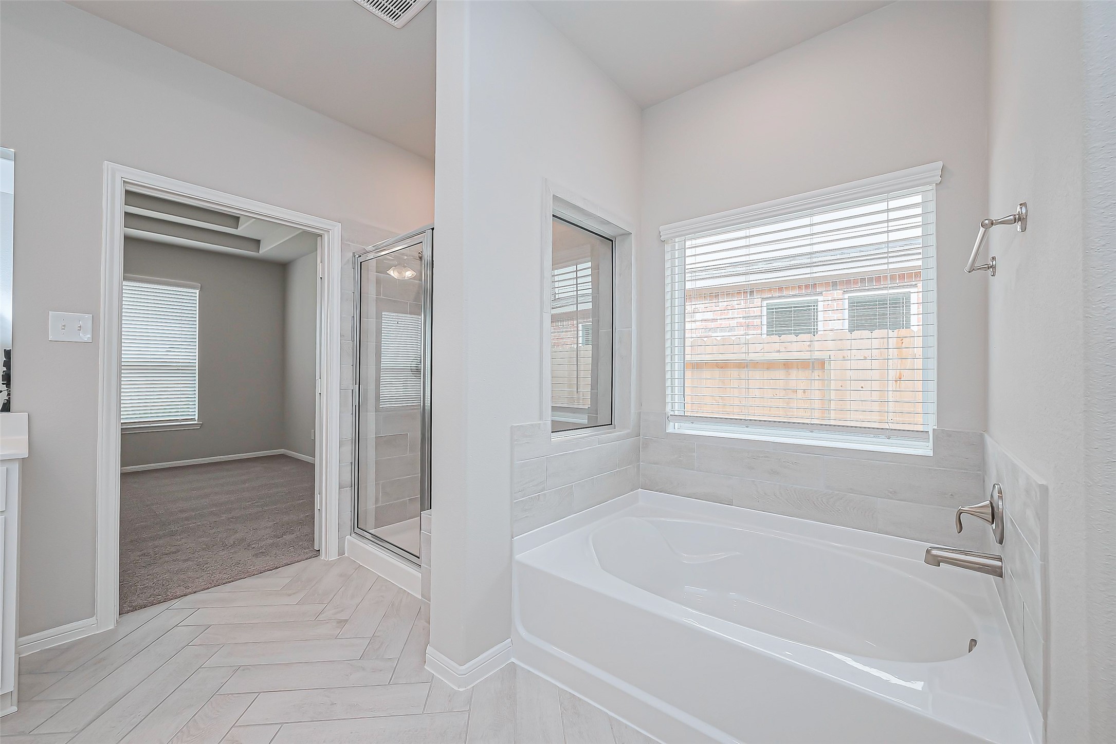 188 Paseo Park Drive, Brookshire, TX 77423