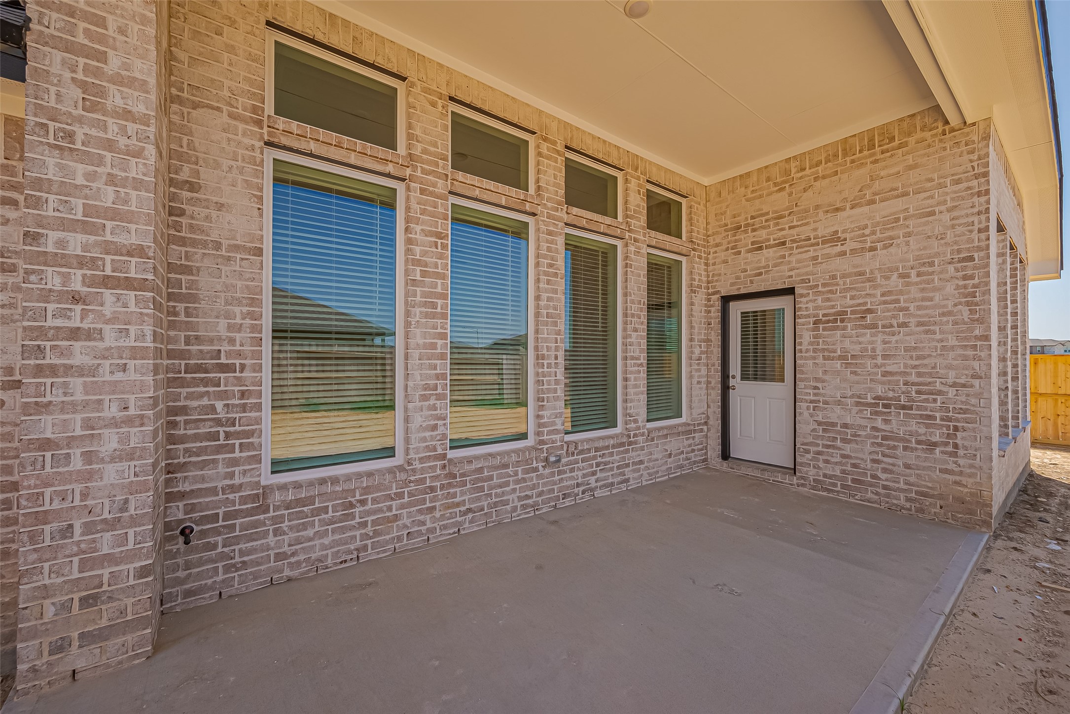 188 Paseo Park Drive, Brookshire, TX 77423