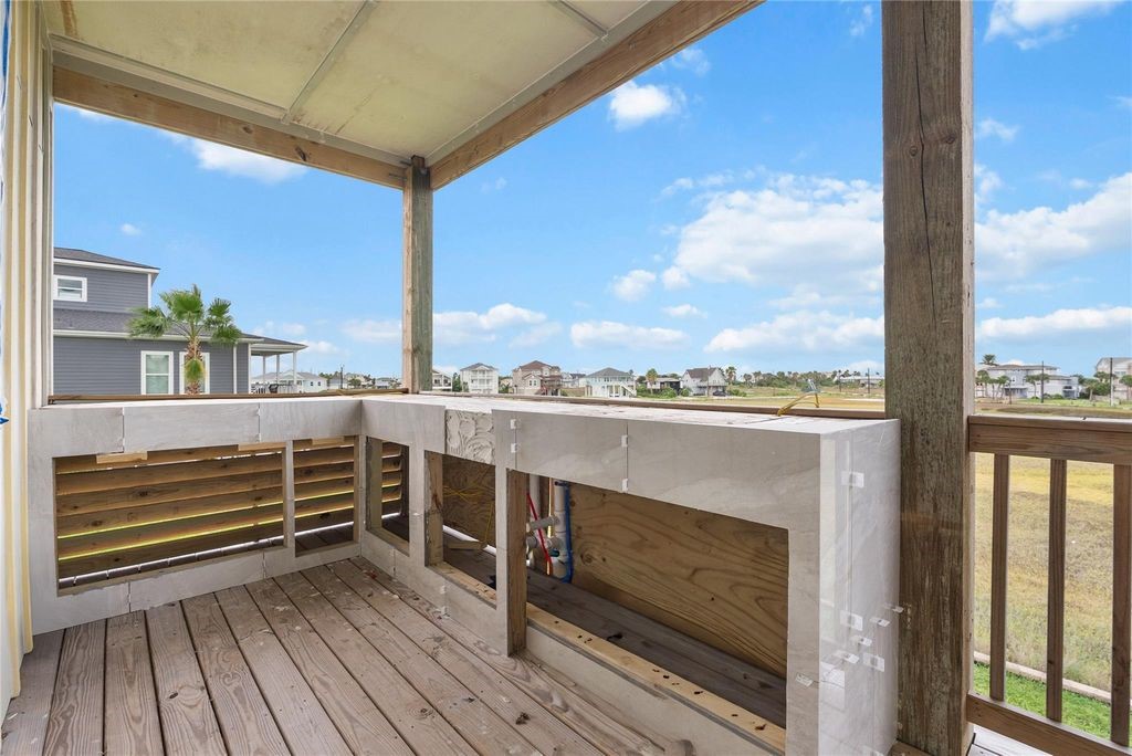 9305 Vista Bella, Galveston, TX 77554