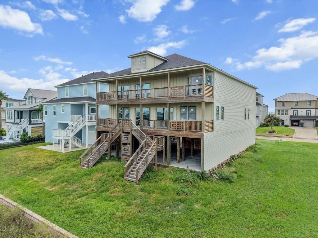 9305 Vista Bella, Galveston, TX 77554 9305 Vista Bella, Galveston, TX 77554