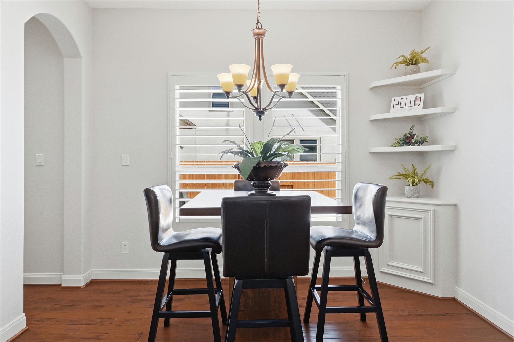 Bright and sunny breakfast nook off the kitchen.