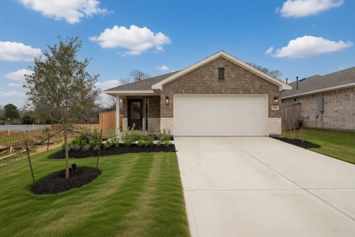 4406 W Bayou Maison Circle, Dickinson, TX 77539 4406 W Bayou Maison Circle, Dickinson, TX 77539