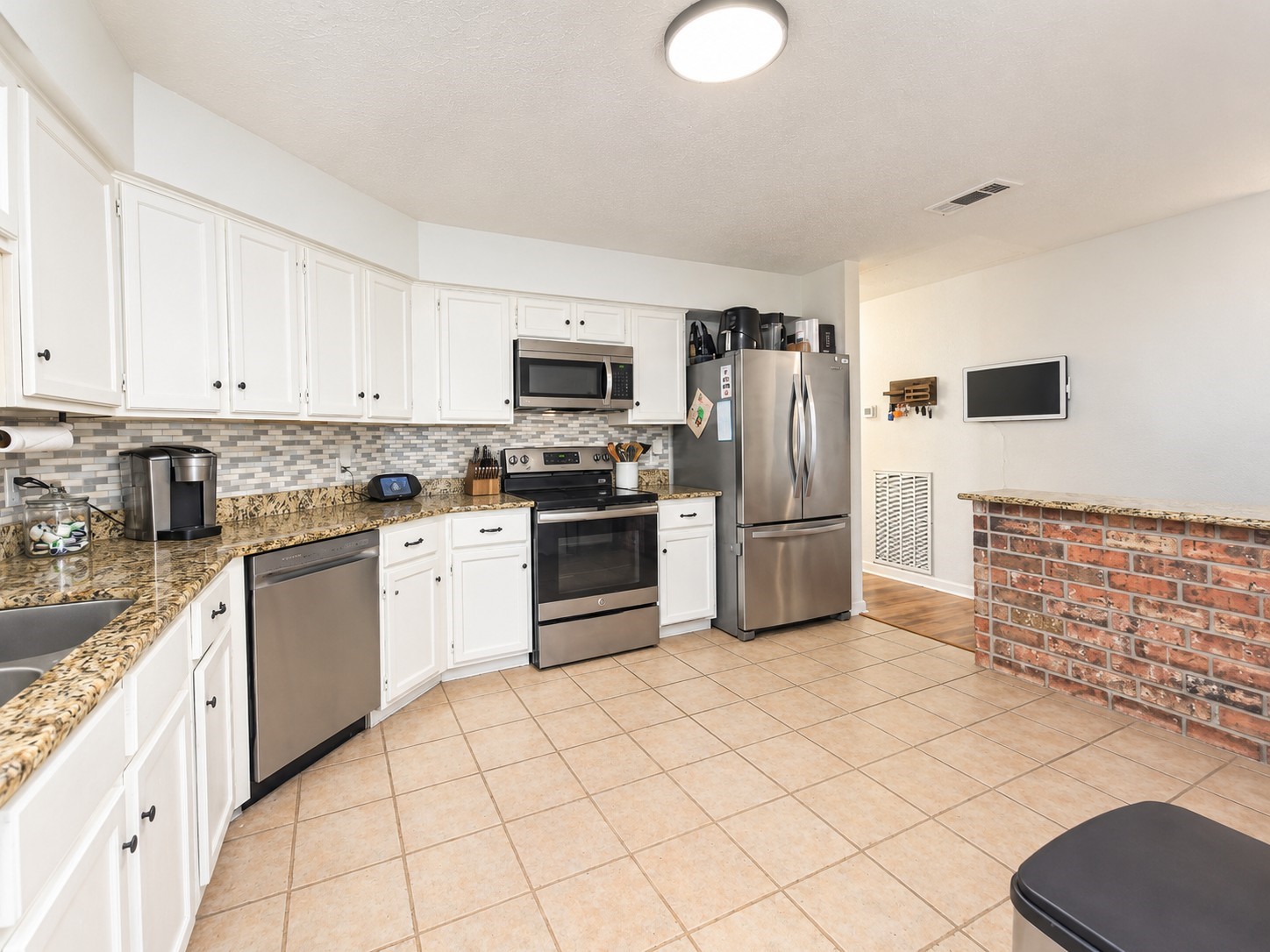 8307 Blossom Bell Lane, Houston, TX 77489