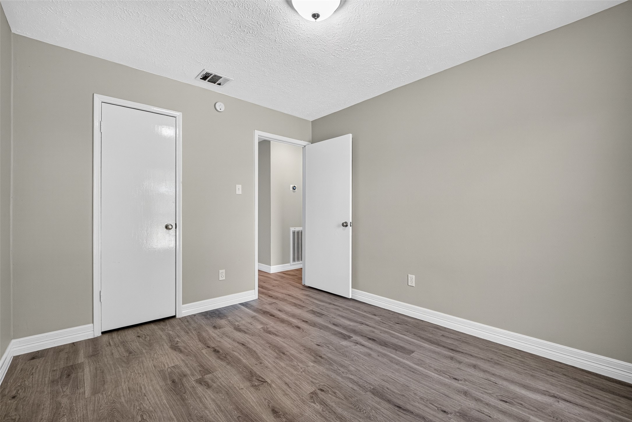 All bedrooms have walk in closets