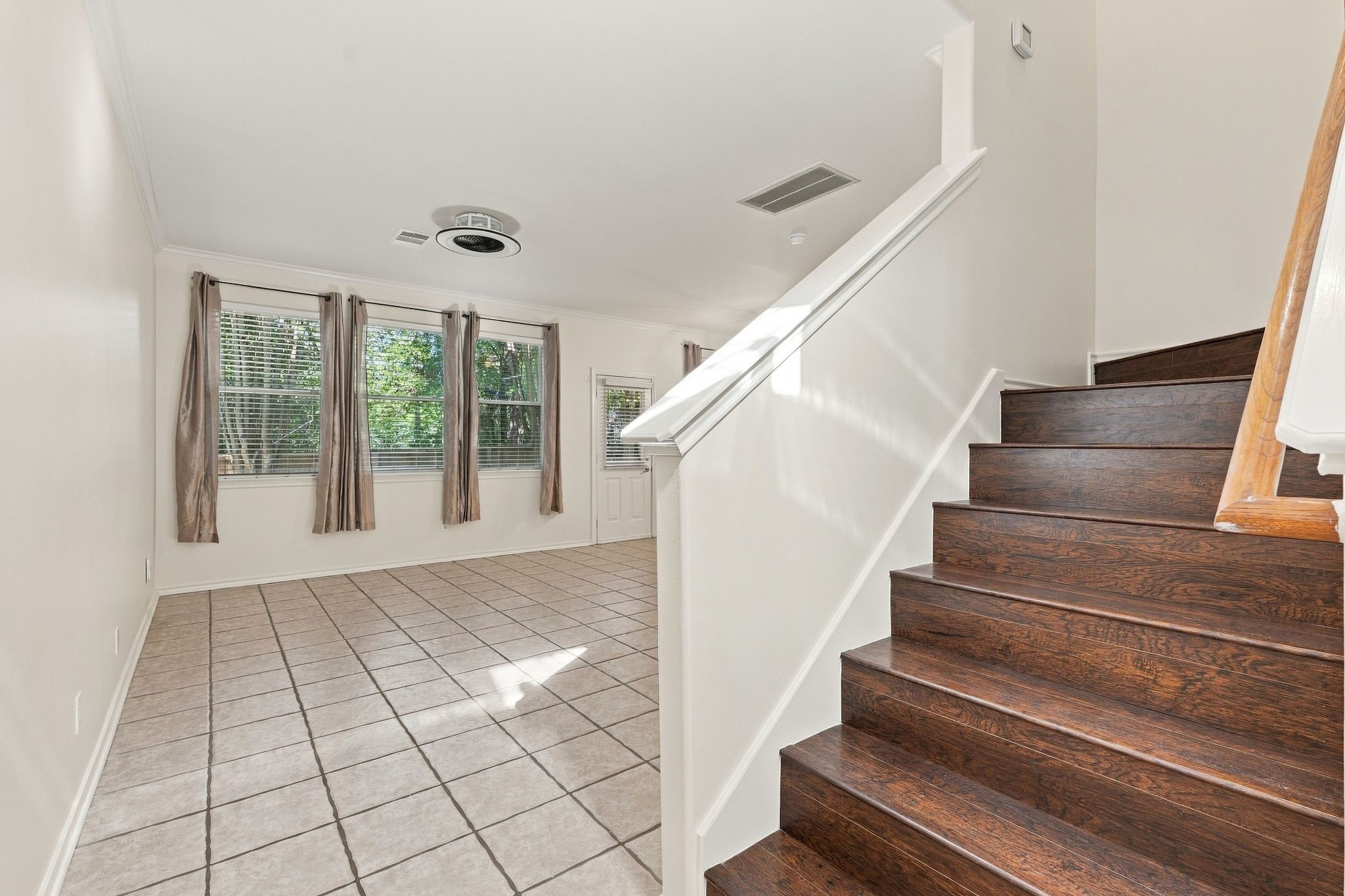 142 N Camellia Grove Circle, The Woodlands, TX 77382