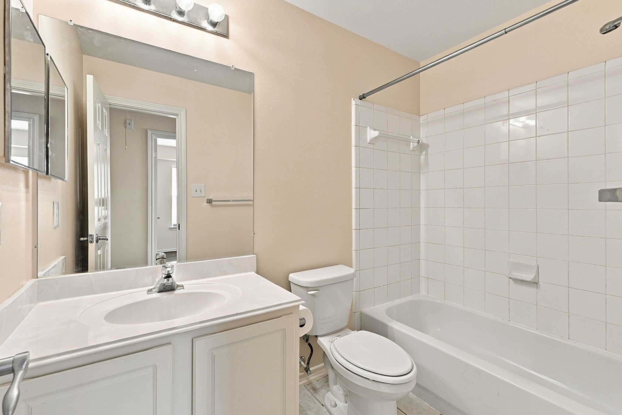 The main bathroom is freshly painted for it's next occupant.