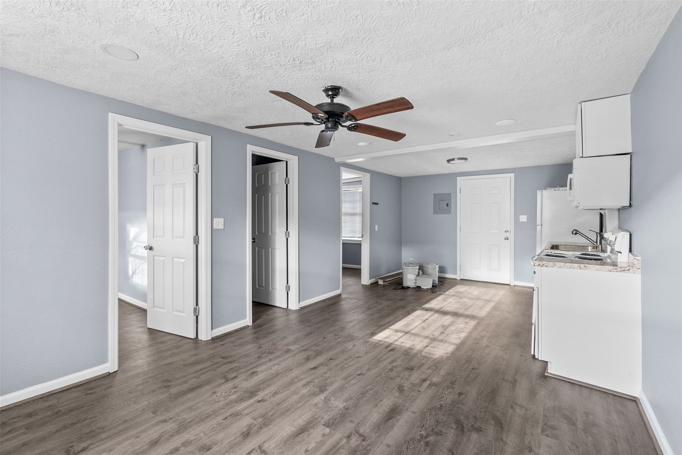 4126 Paladino Street, #4130, Bacliff, TX 77518