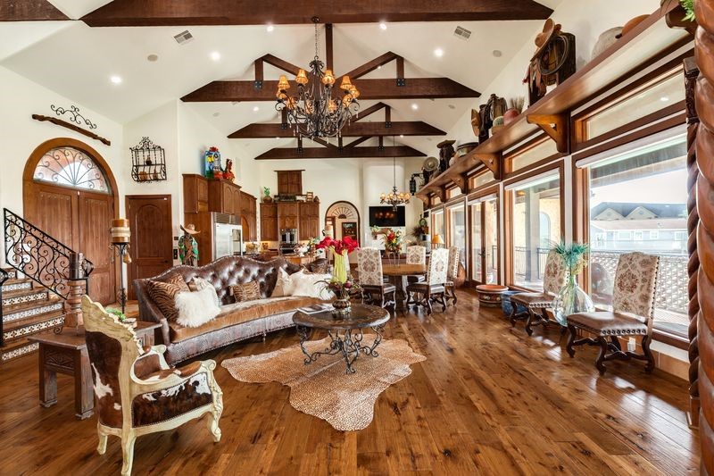 Large living and dining area