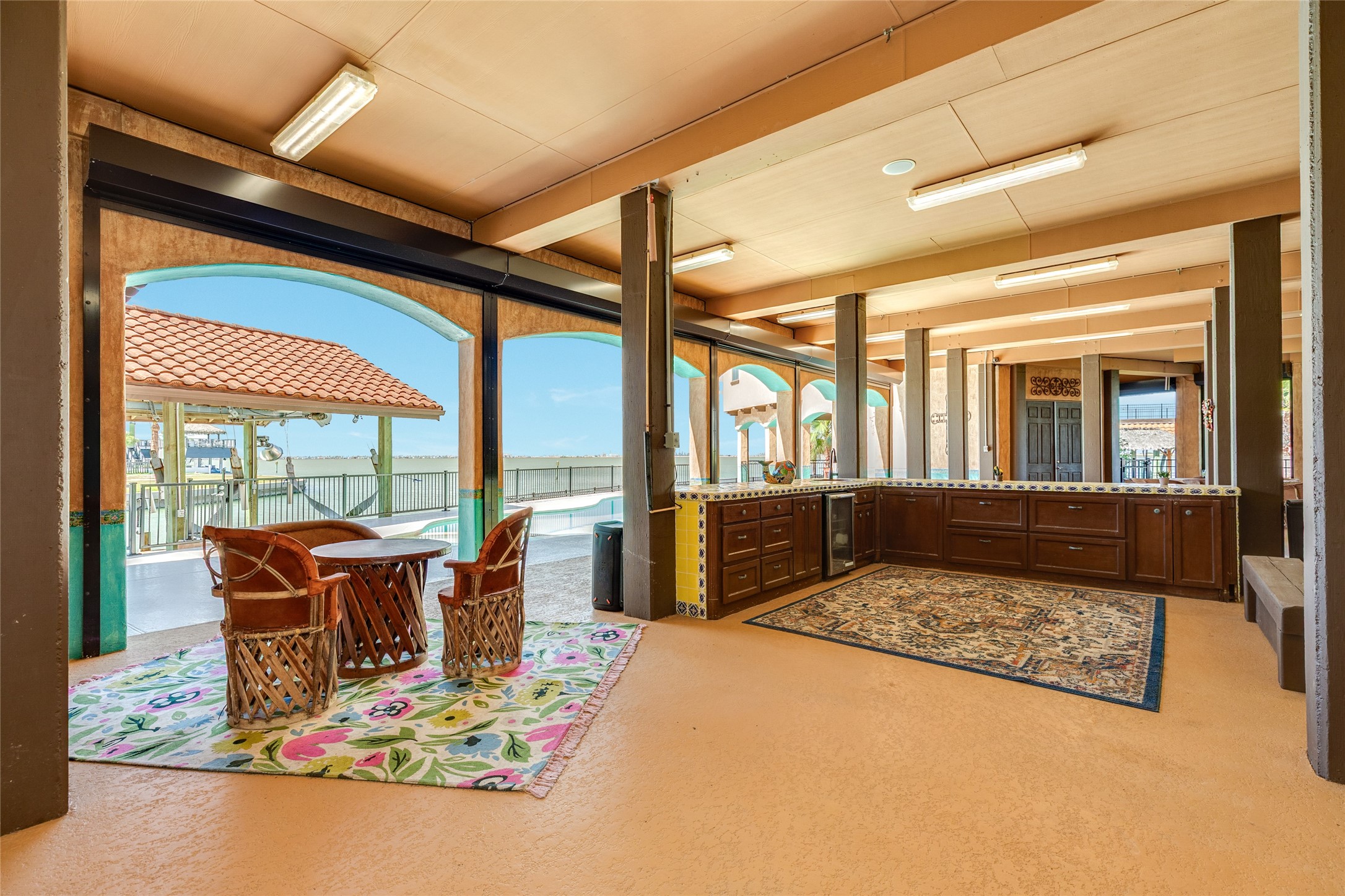 Ground level entertainment space