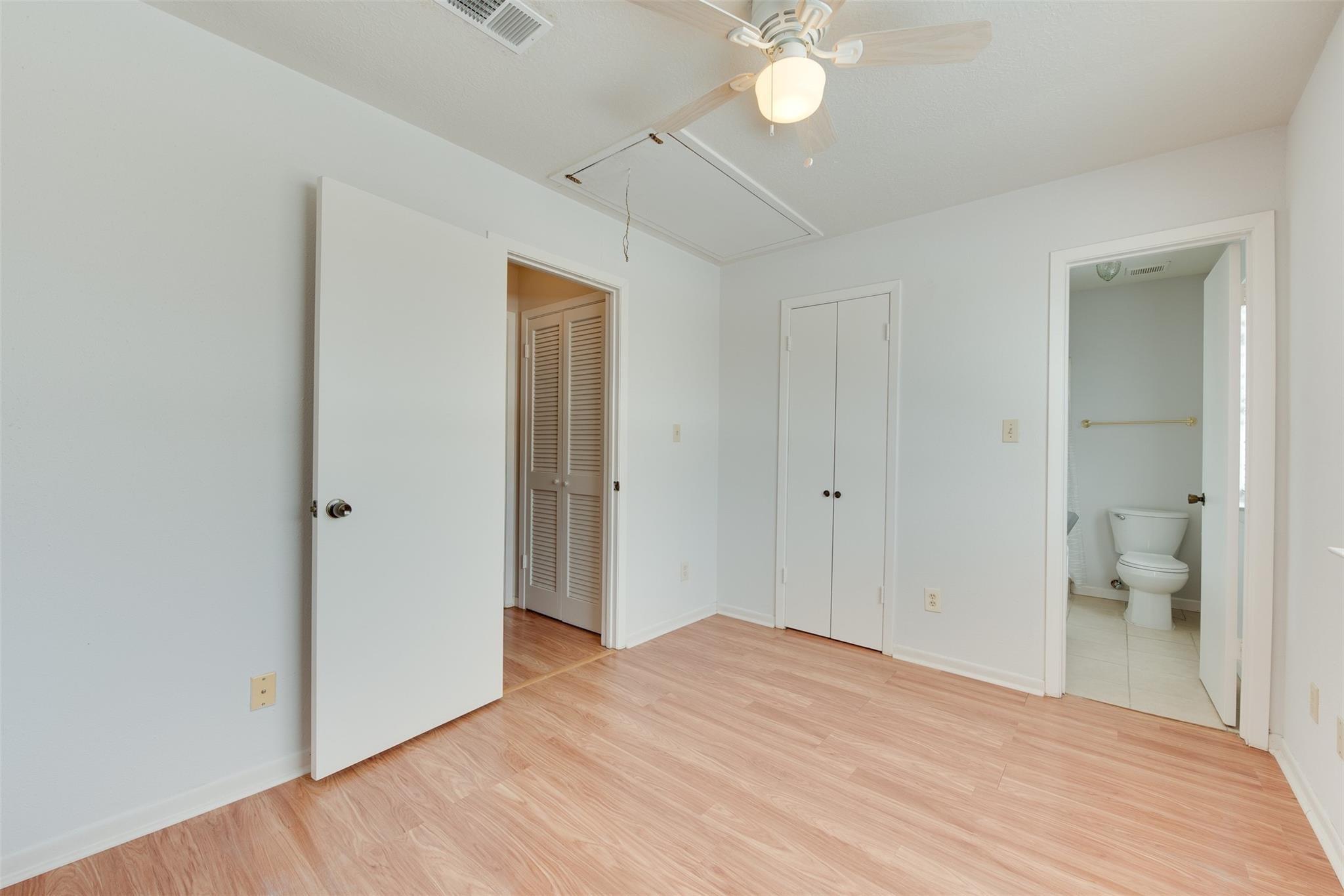 8320 Wild Rose Street, #7B, Houston, TX 77083