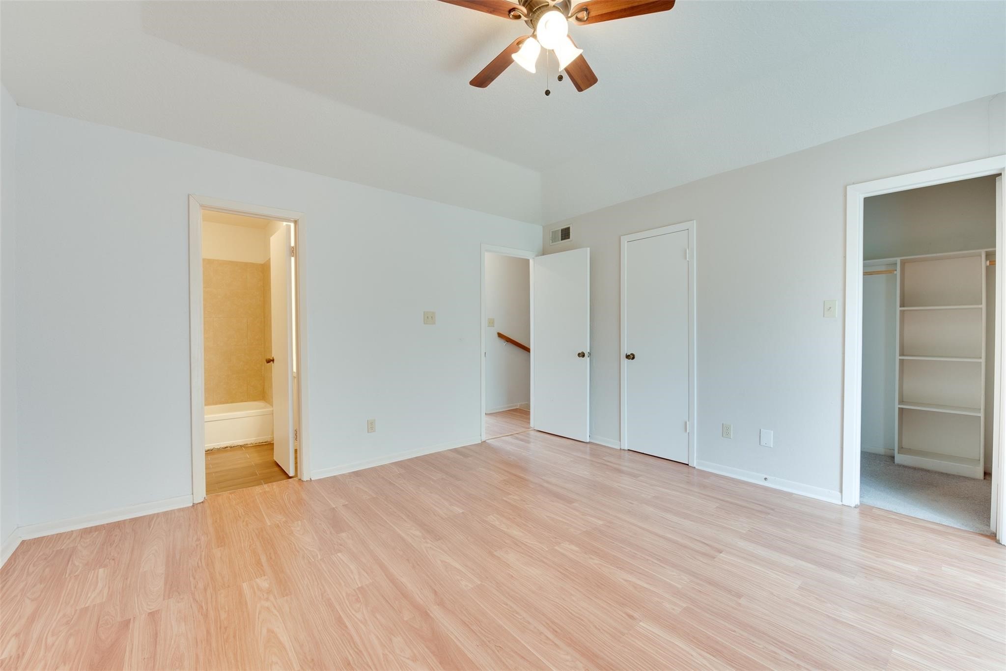 8320 Wild Rose Street, #7B, Houston, TX 77083
