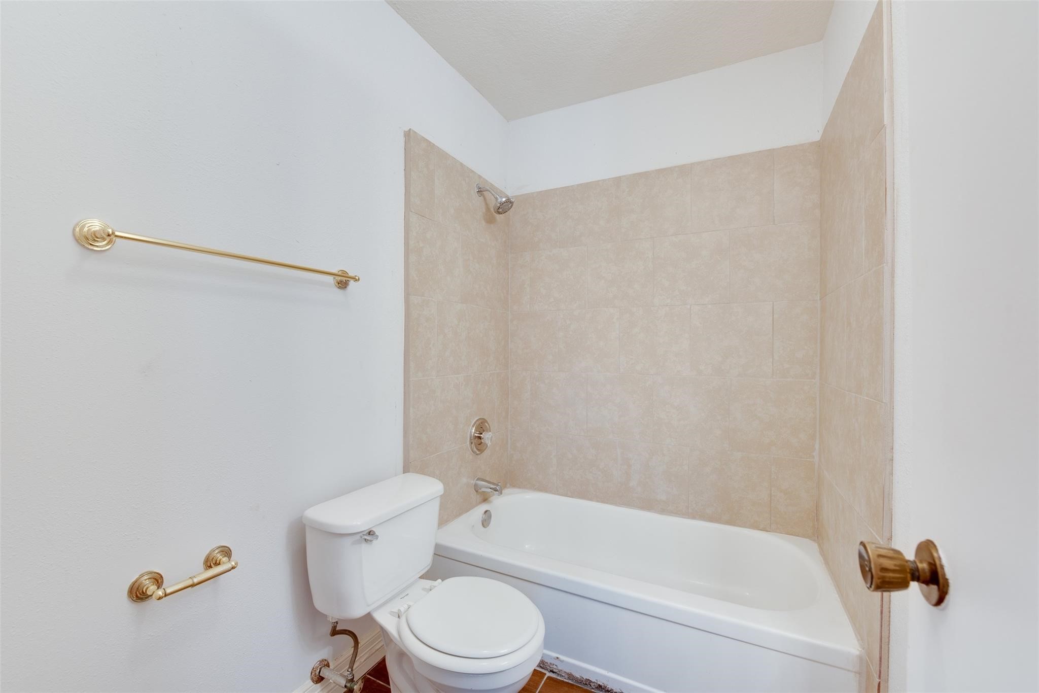 8320 Wild Rose Street, #7B, Houston, TX 77083