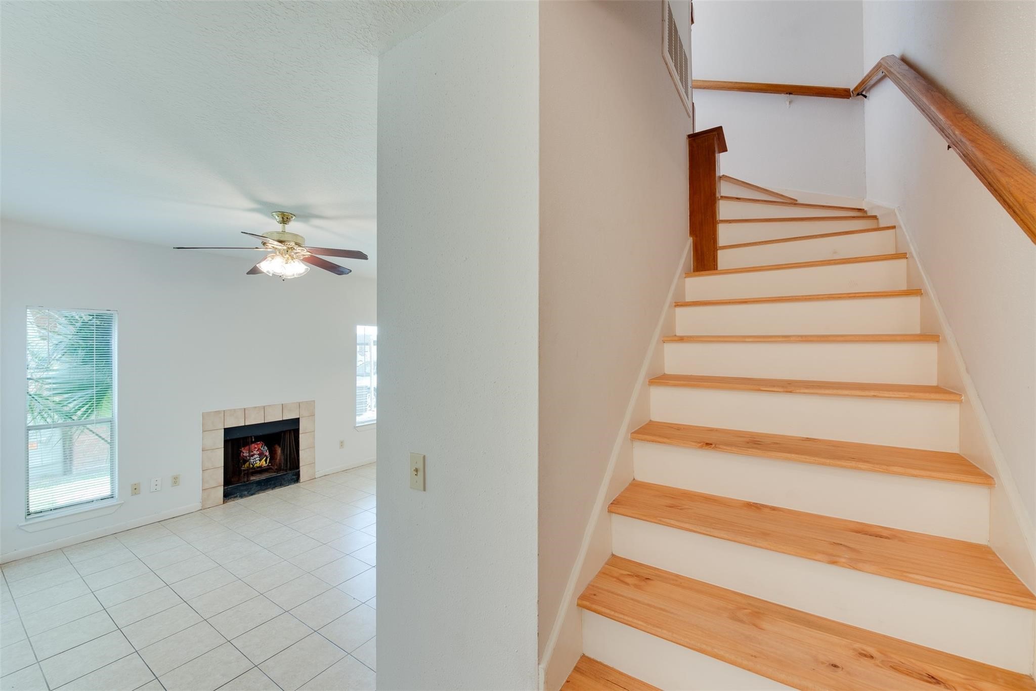 8320 Wild Rose Street, #7B, Houston, TX 77083