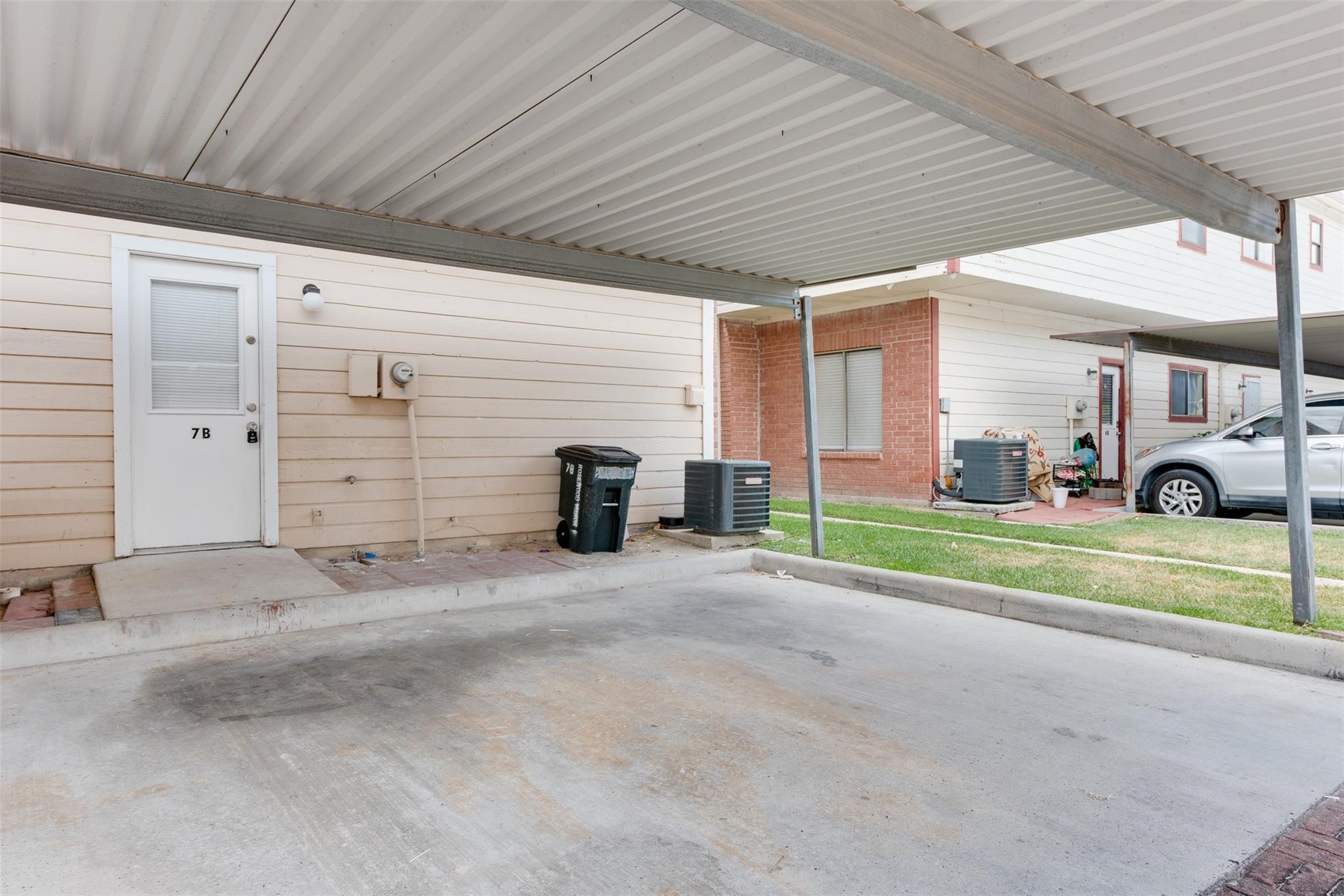8320 Wild Rose Street, #7B, Houston, TX 77083