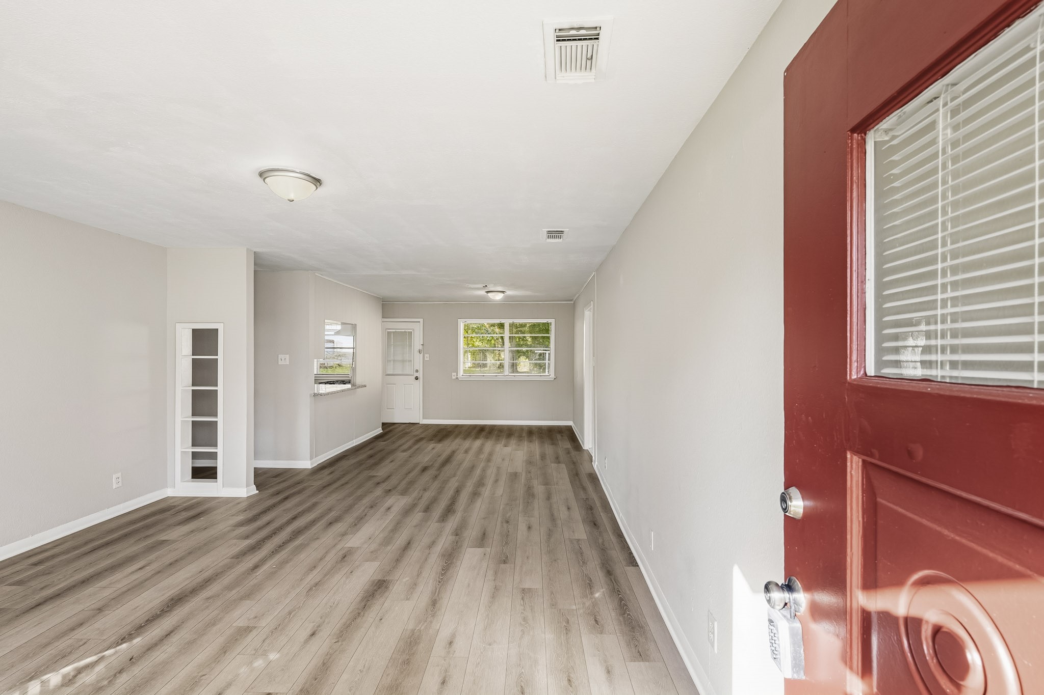 807 Texas Avenue, League City, TX 77573