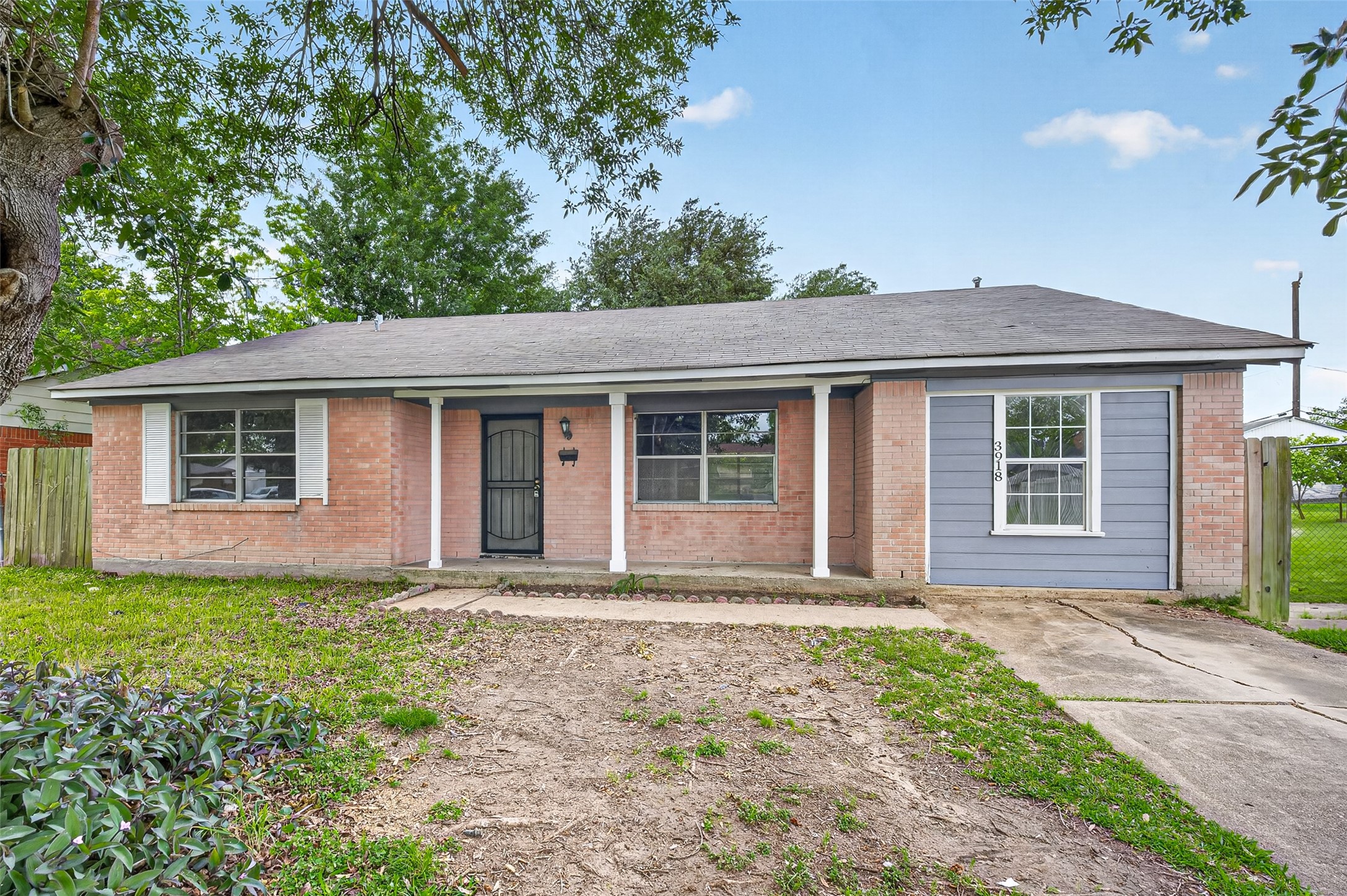 3918 Tavenor Lane, Houston, TX 77047 3918 Tavenor Lane, Houston, TX 77047