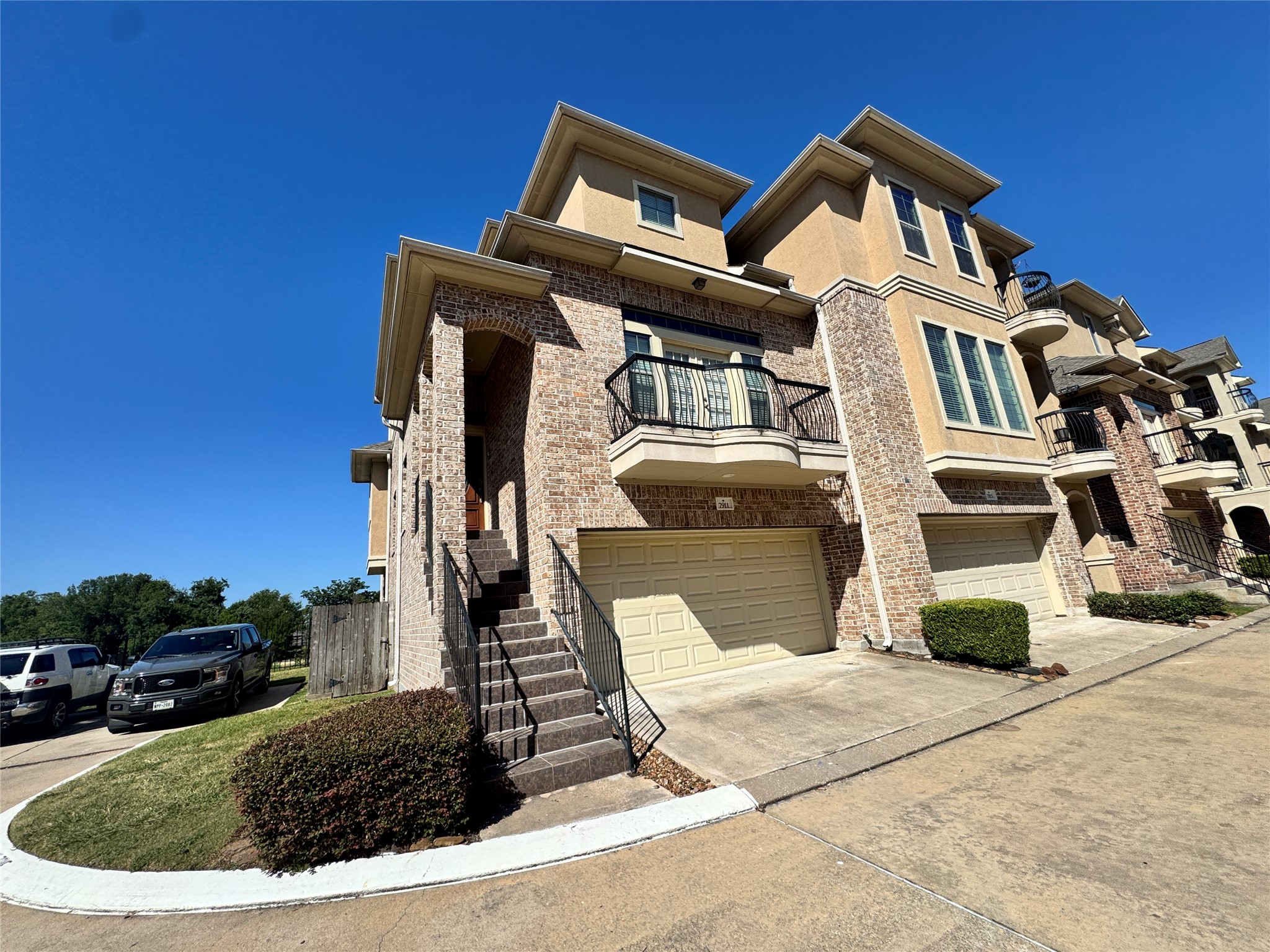 7911 Ouray Drive, Houston, TX 77040