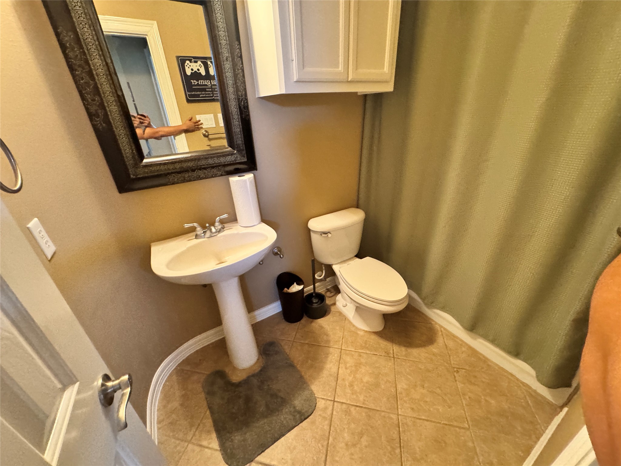 7911 Ouray Drive, Houston, TX 77040