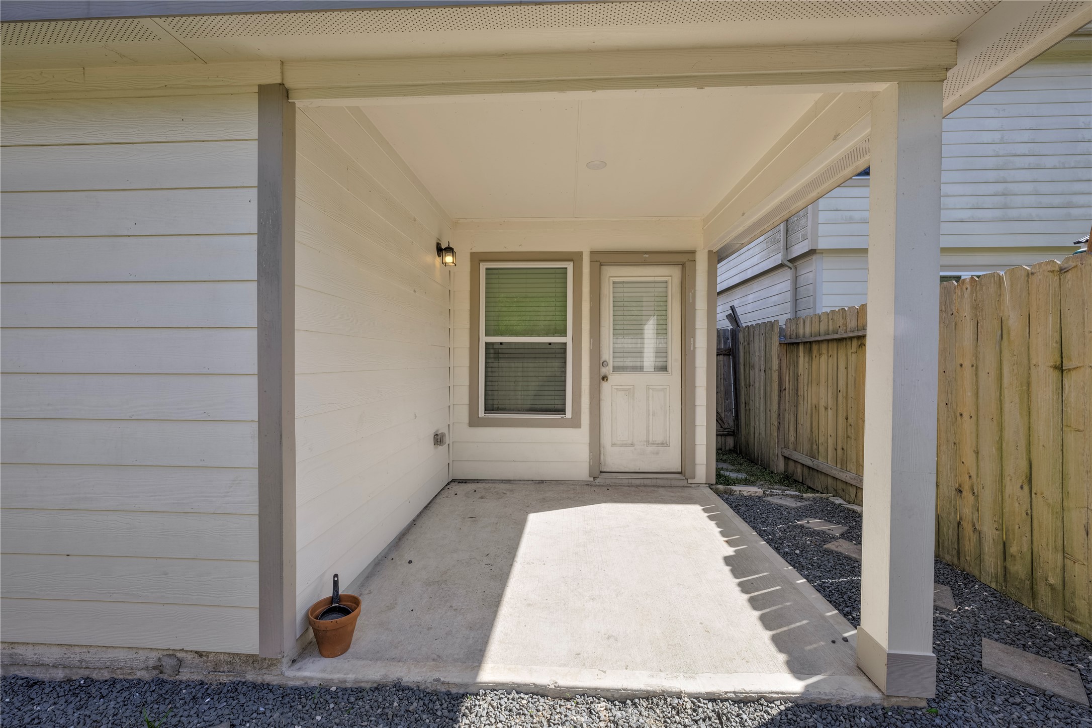 25416 Grotto Falls Lane, Porter, TX 77365