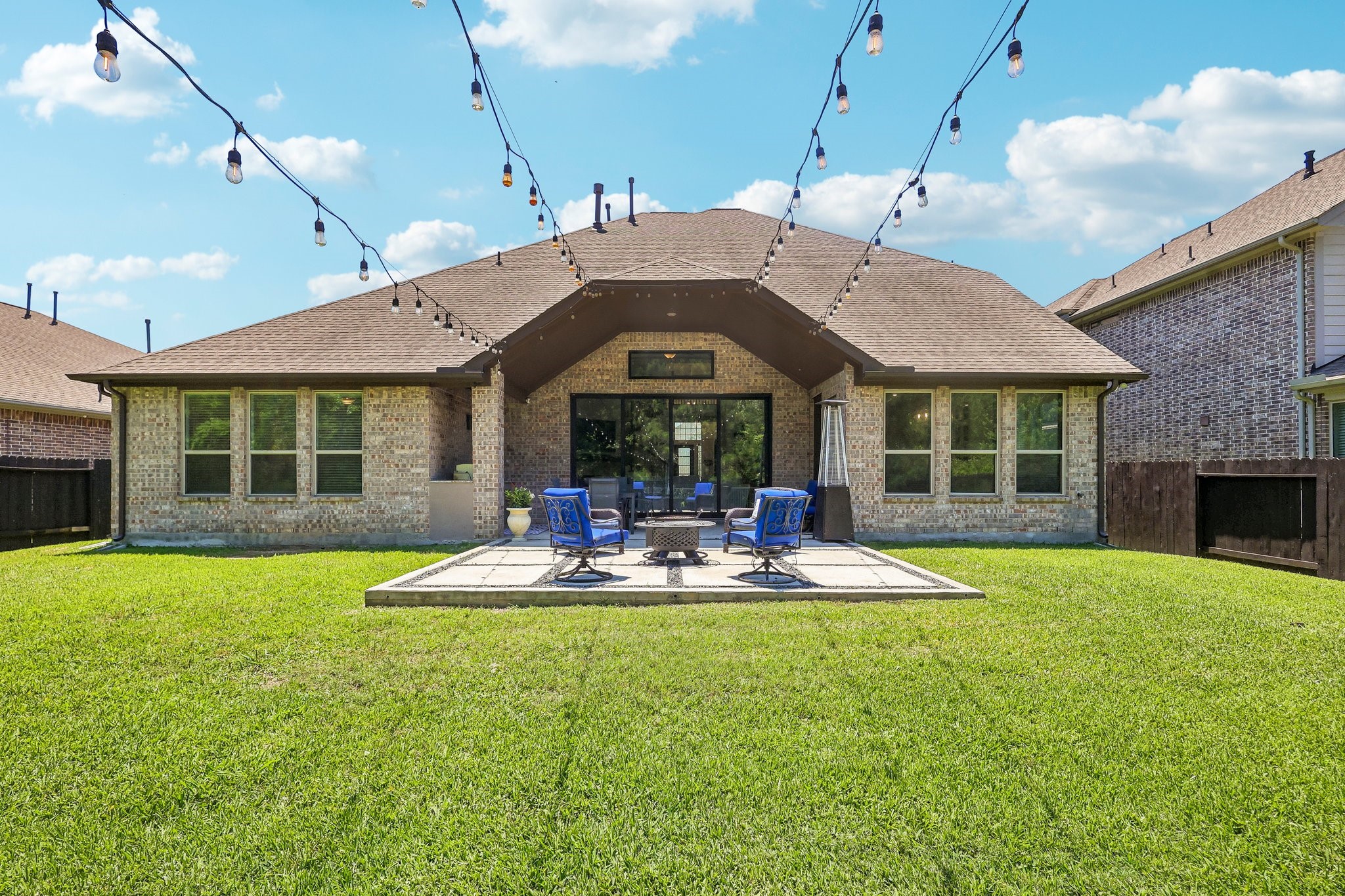 1700 Graystone Hills Drive, Conroe, TX 77304