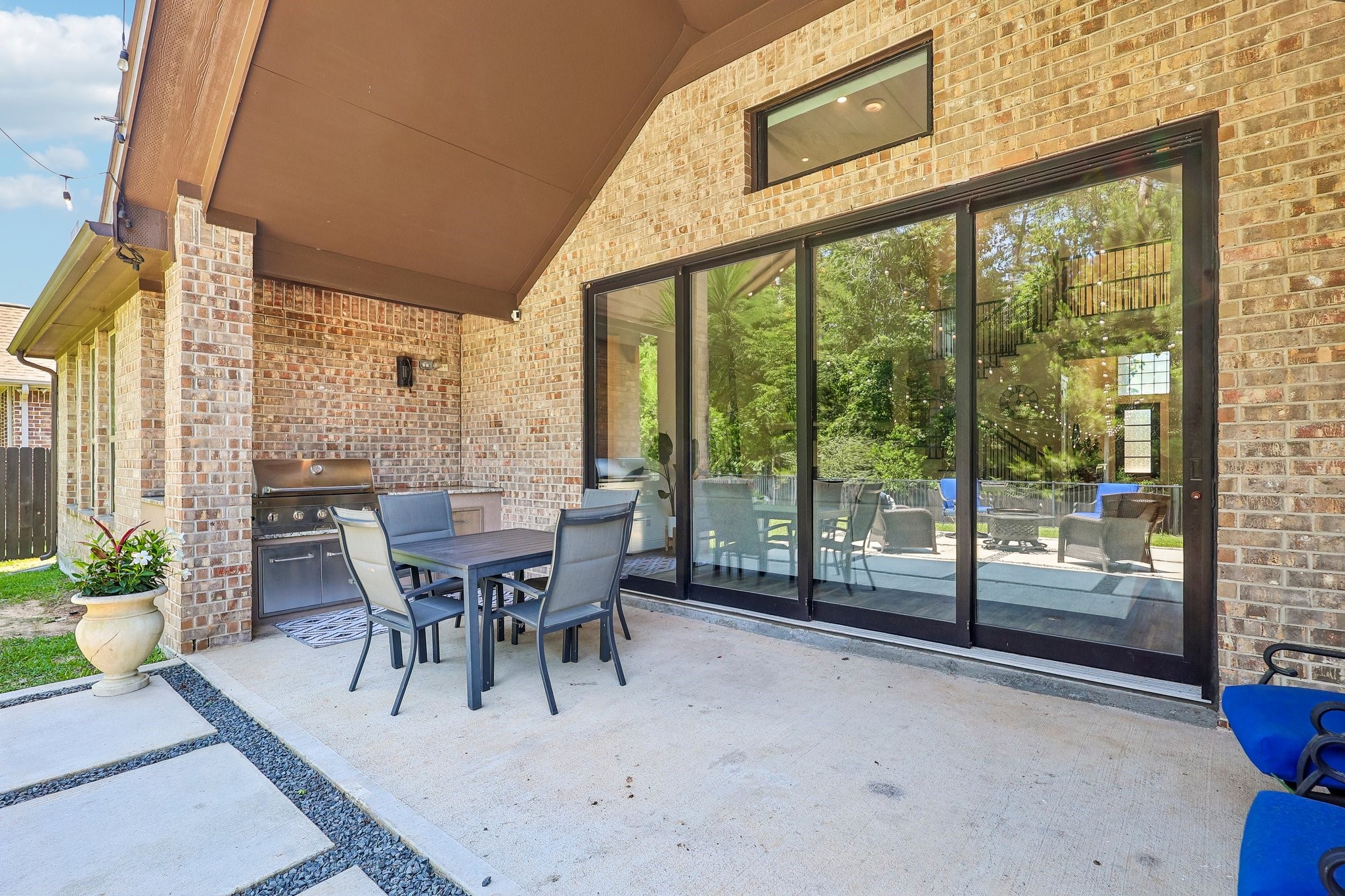 1700 Graystone Hills Drive, Conroe, TX 77304