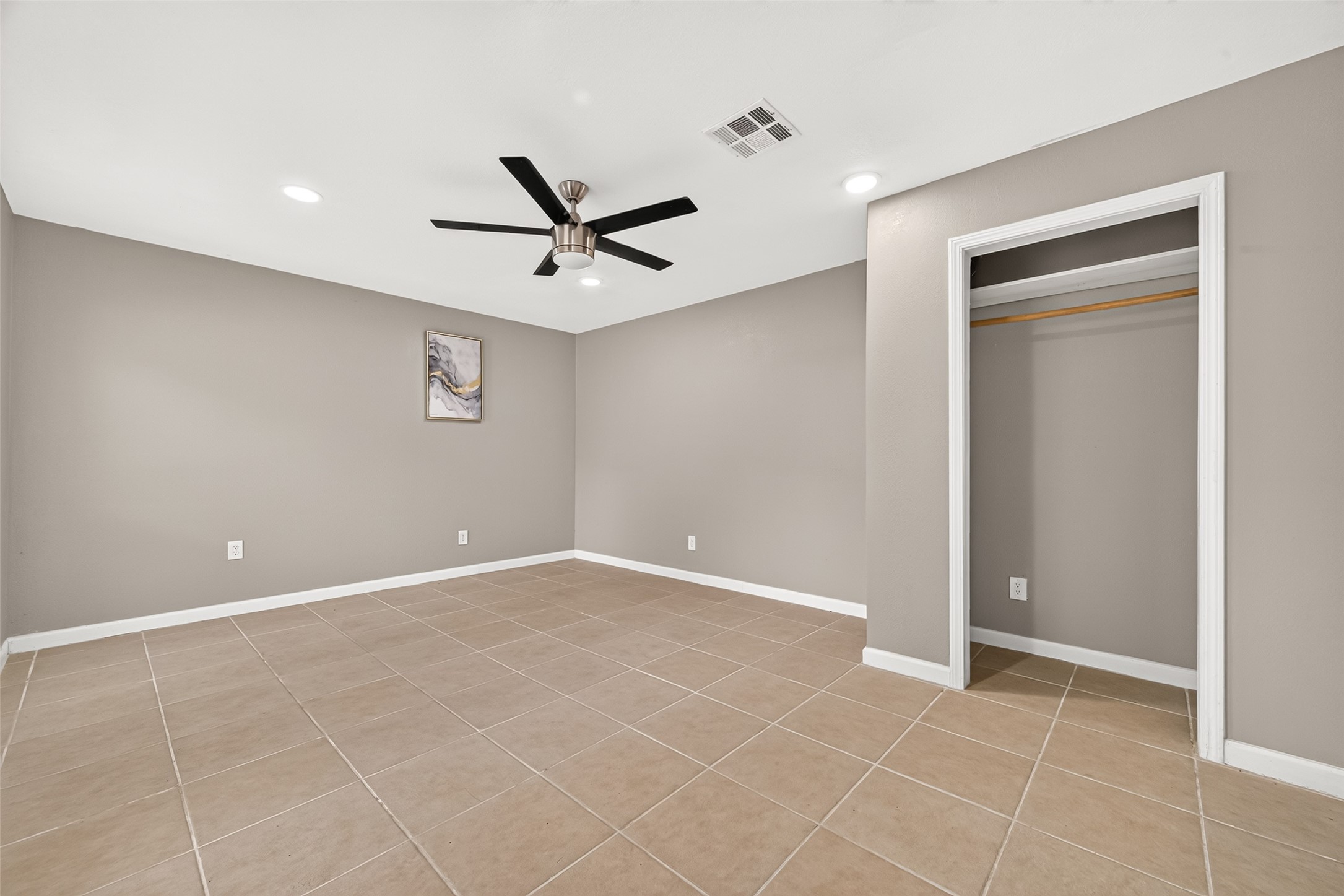 552 Roanoke Drive, Conroe, TX 77302