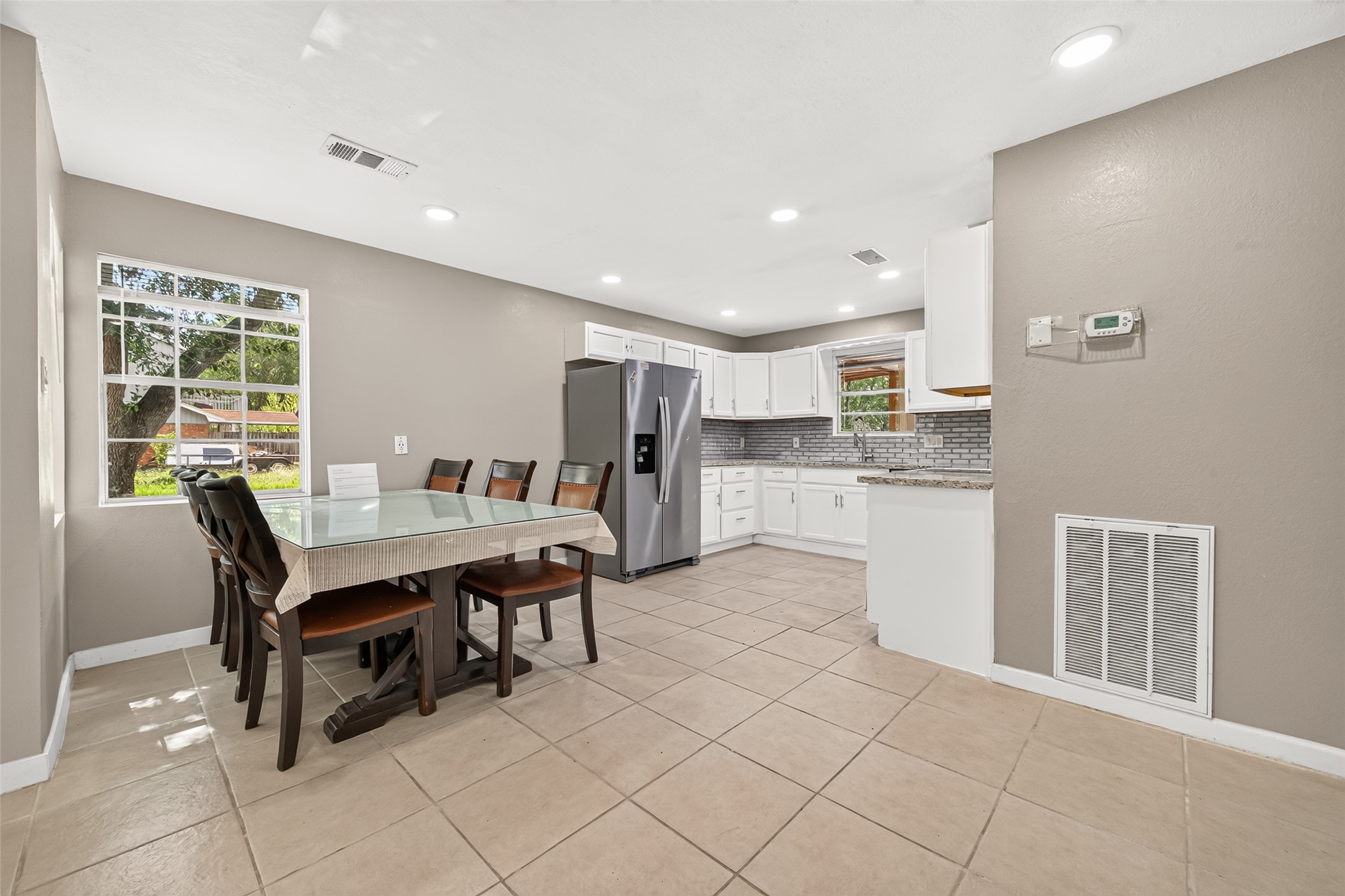 552 Roanoke Drive, Conroe, TX 77302