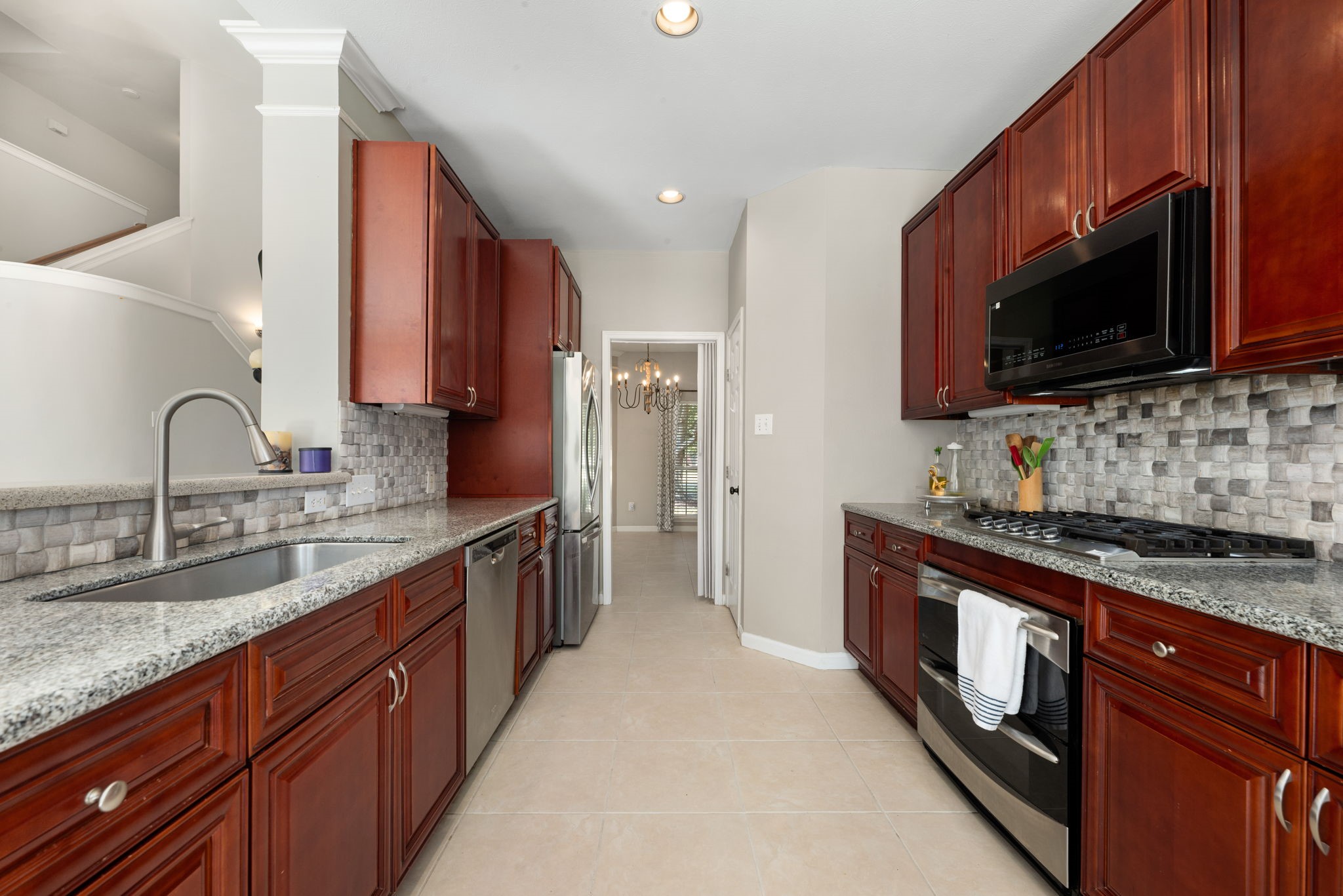 3100 Red Maple Drive, Friendswood, TX 77546