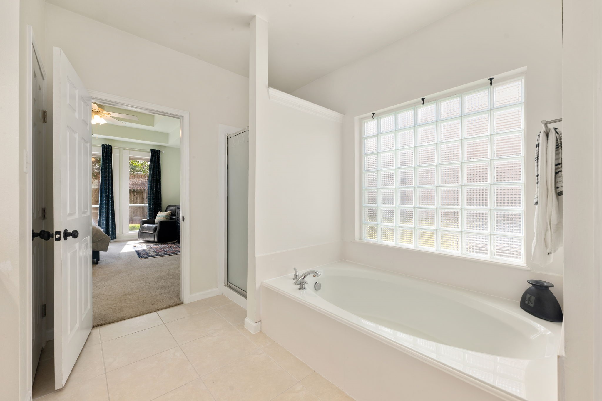 3100 Red Maple Drive, Friendswood, TX 77546