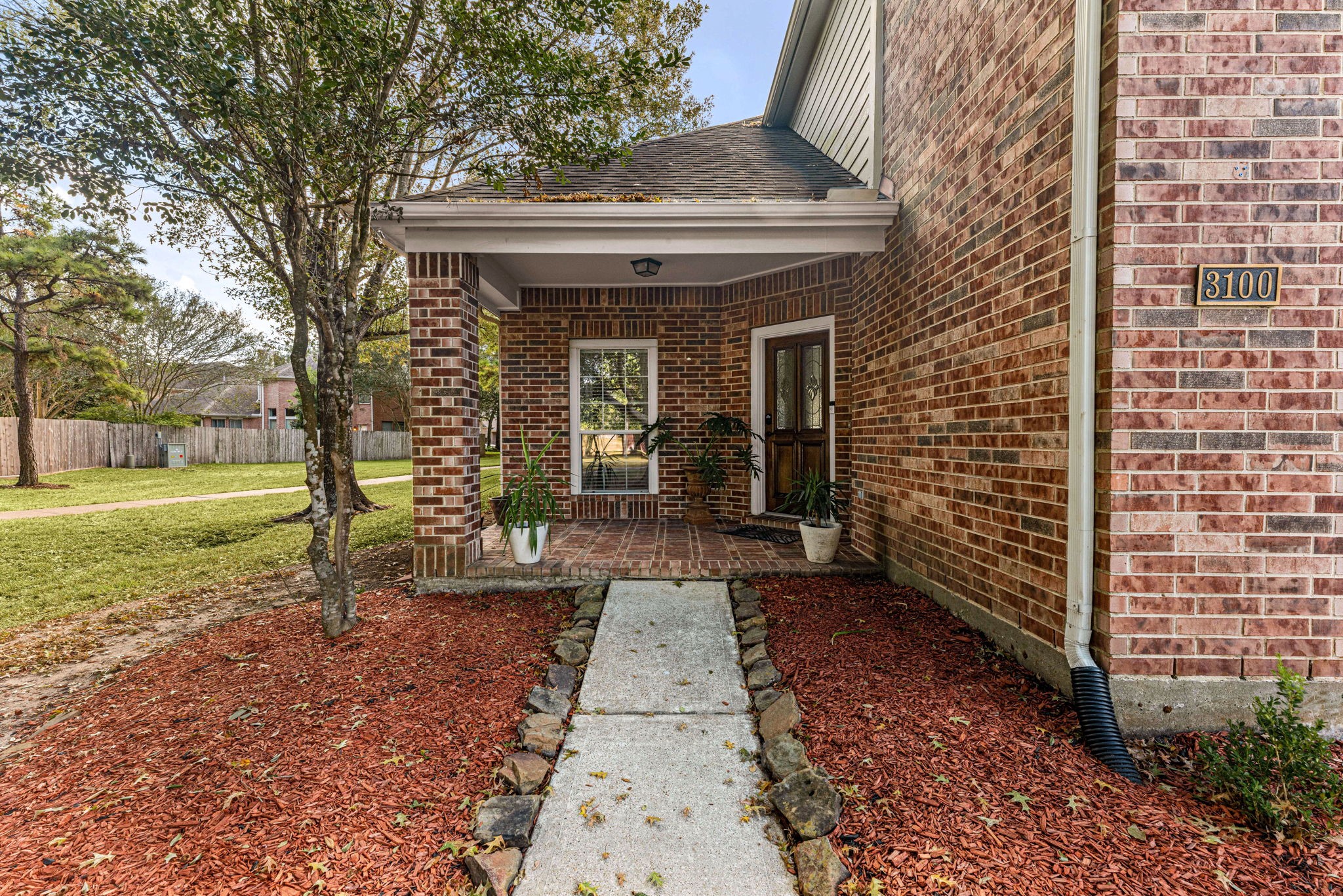 3100 Red Maple Drive, Friendswood, TX 77546