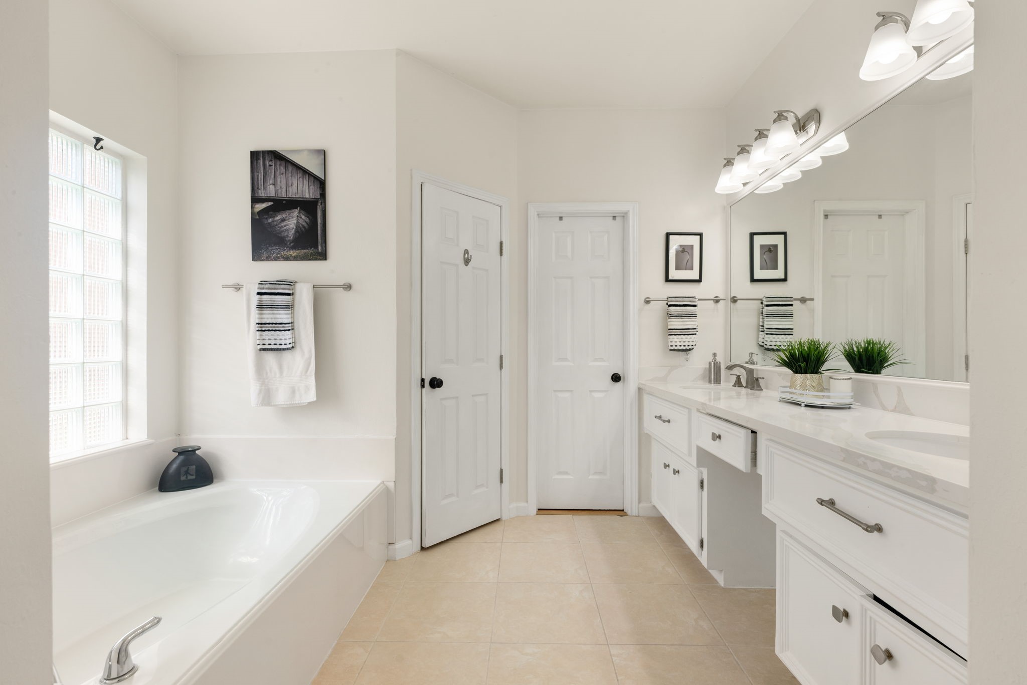 3100 Red Maple Drive, Friendswood, TX 77546