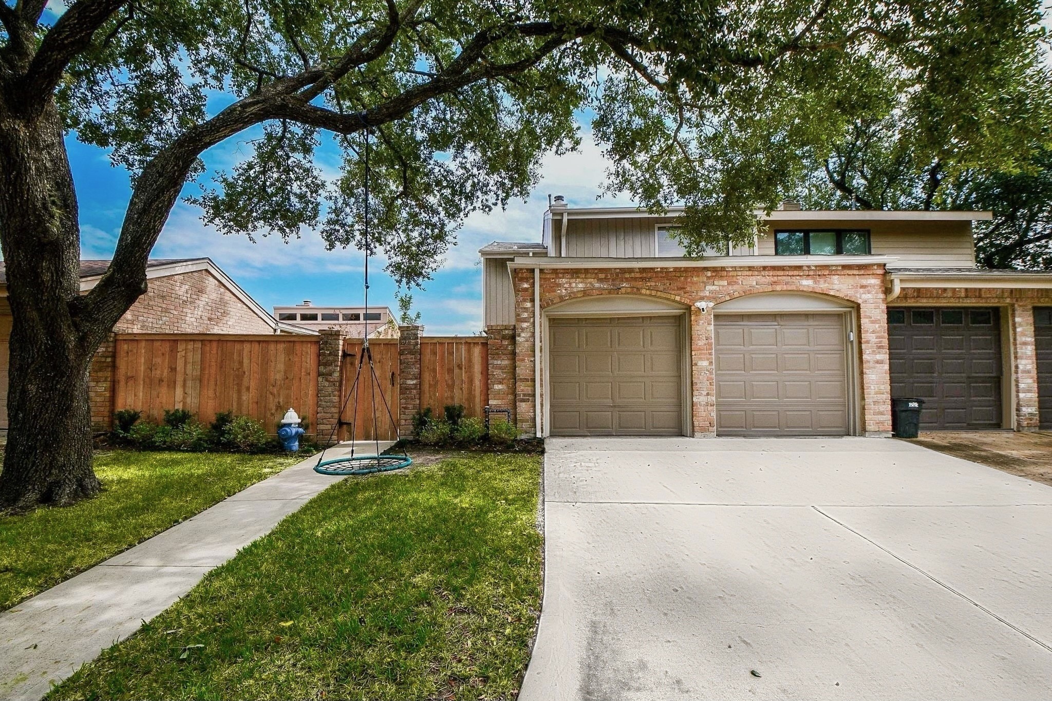 811 Bayou River Drive, Houston, TX 77079 811 Bayou River Drive, Houston, TX 77079