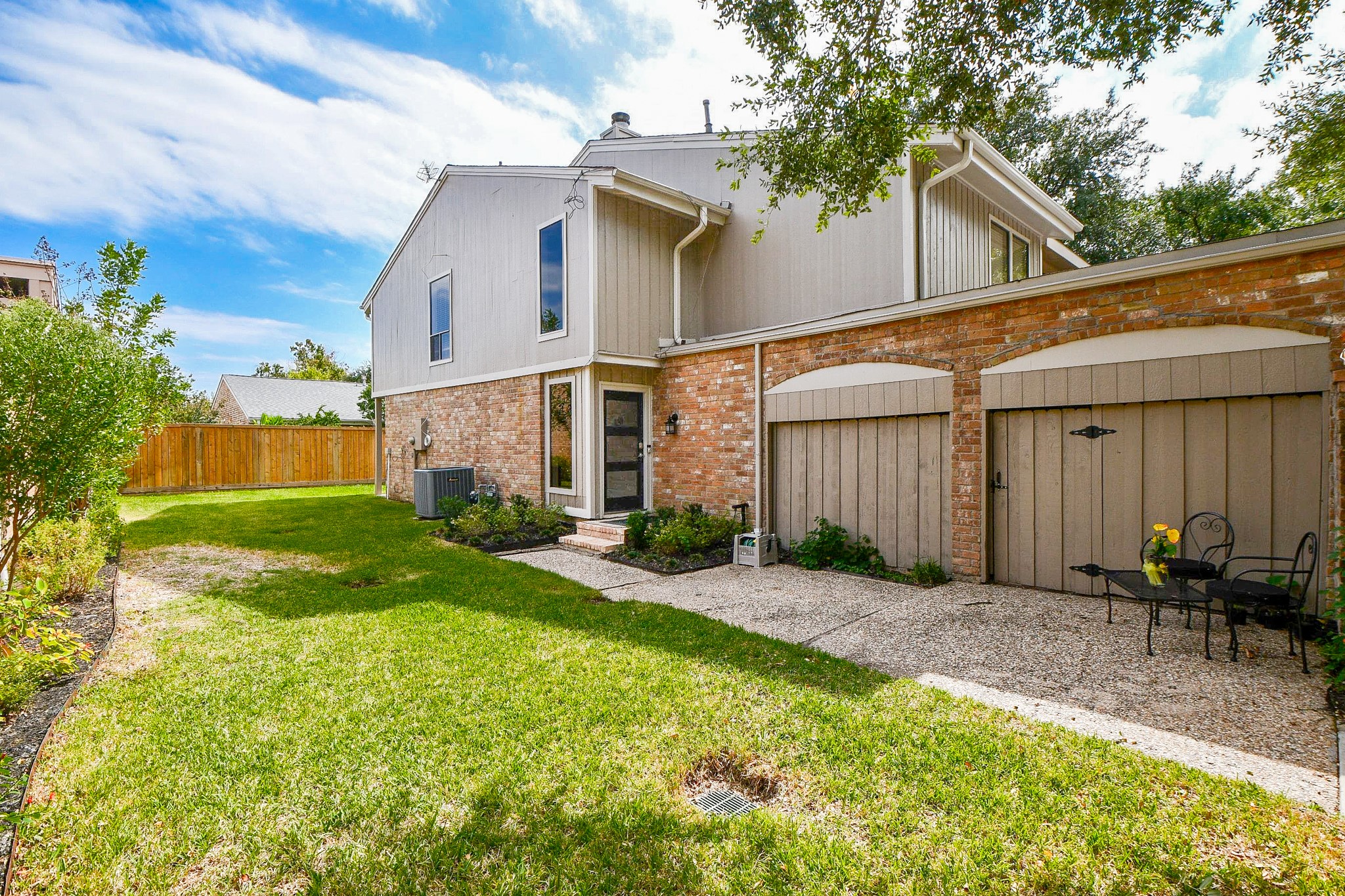 811 Bayou River Drive, Houston, TX 77079