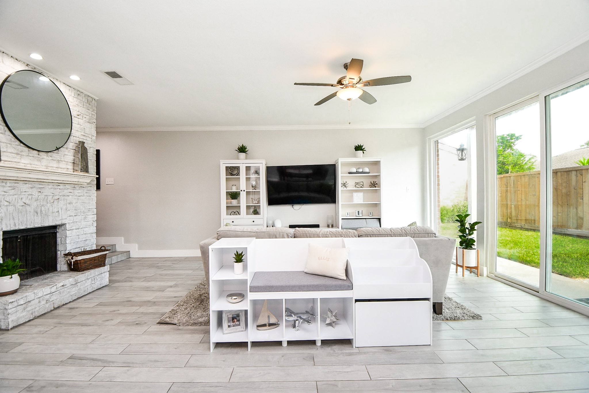 811 Bayou River Drive, Houston, TX 77079