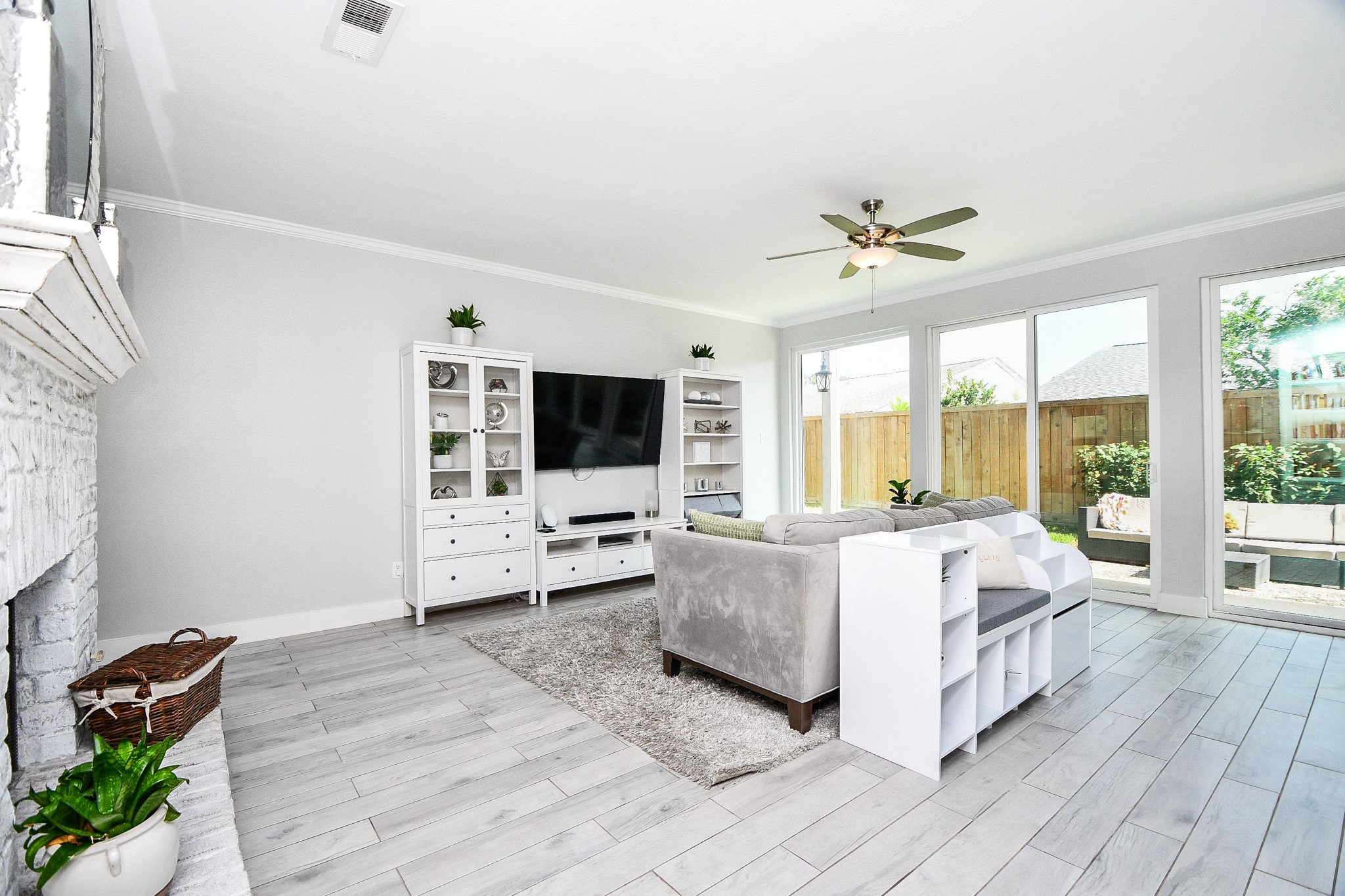 811 Bayou River Drive, Houston, TX 77079